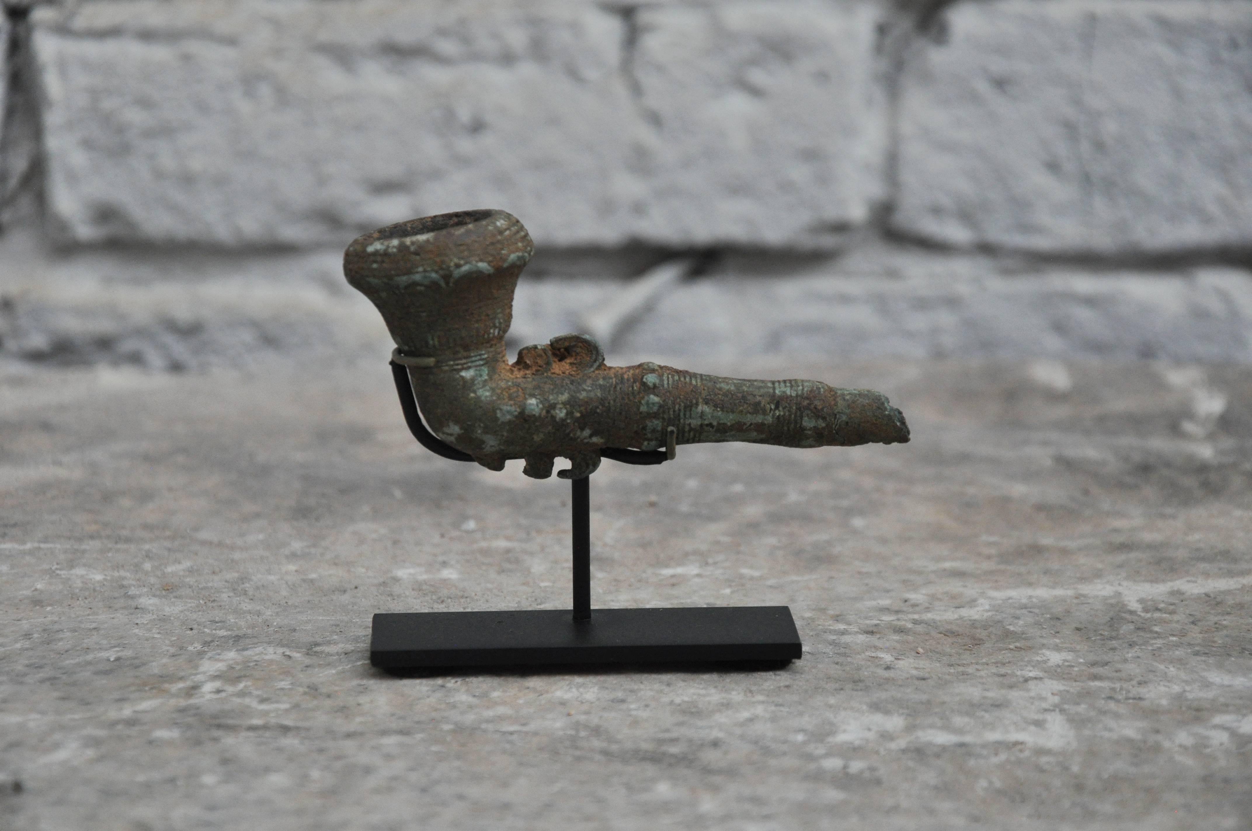 16-17th Century Bronze Opium Pipe Heads Excavated from the Central Highlands In Good Condition For Sale In Chicago, IL