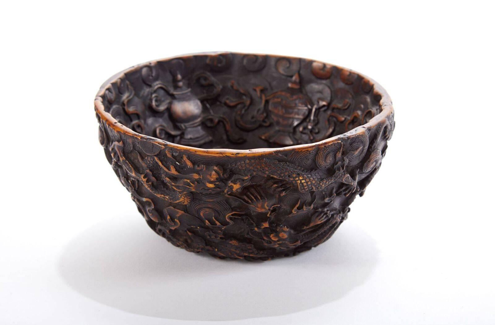 19th century Black Forest (German) carved bowl 
Measure: 3 inch height x 5.75 inch diameter.