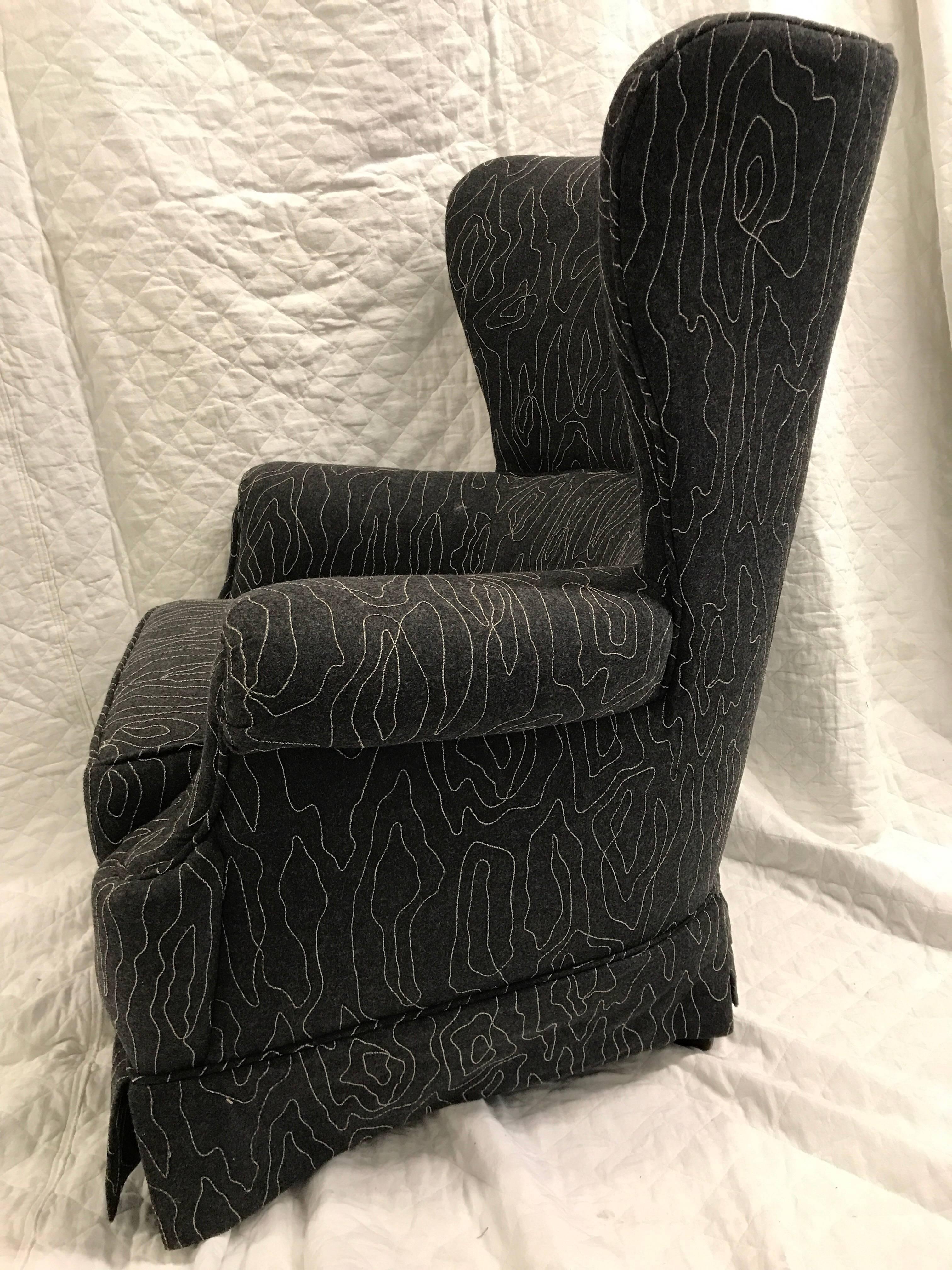 20th Century Classic English Library Chair Reupholstered in Grey Wool Fabric 2