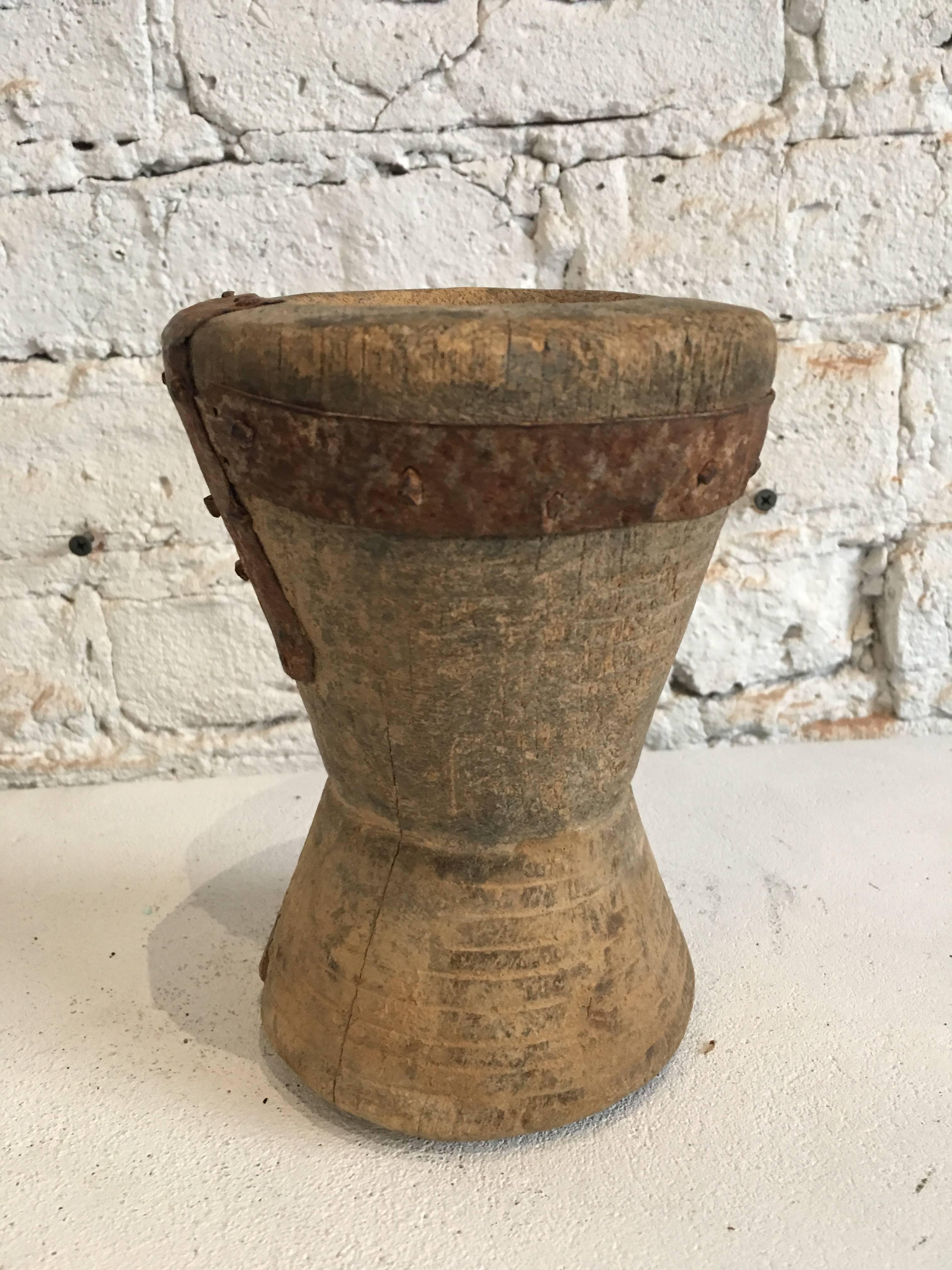 19th Century Small Wooden/Metal Mortar from Yemen/Saudi Border In Good Condition For Sale In Chicago, IL
