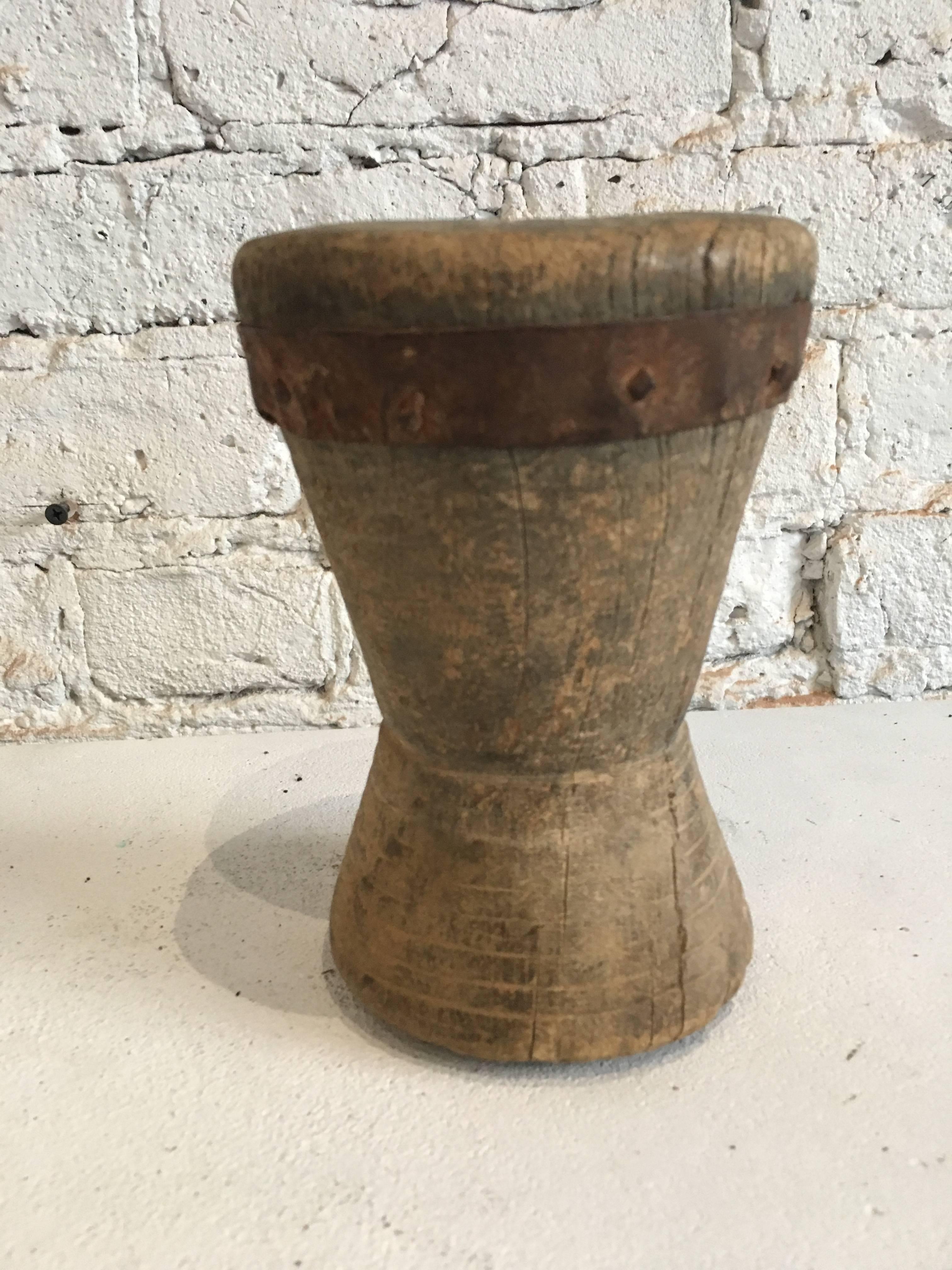 Hand-Carved 19th Century Small Wooden/Metal Mortar from Yemen/Saudi Border For Sale