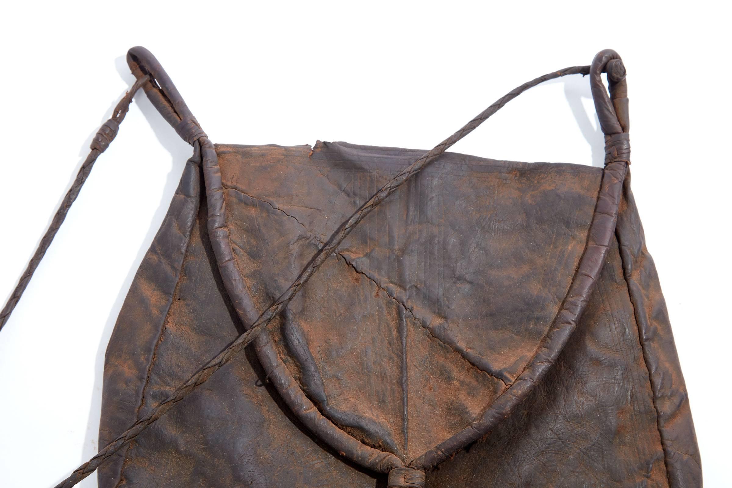 Early 20th Century Afghani Leather Bag In Good Condition For Sale In Chicago, IL