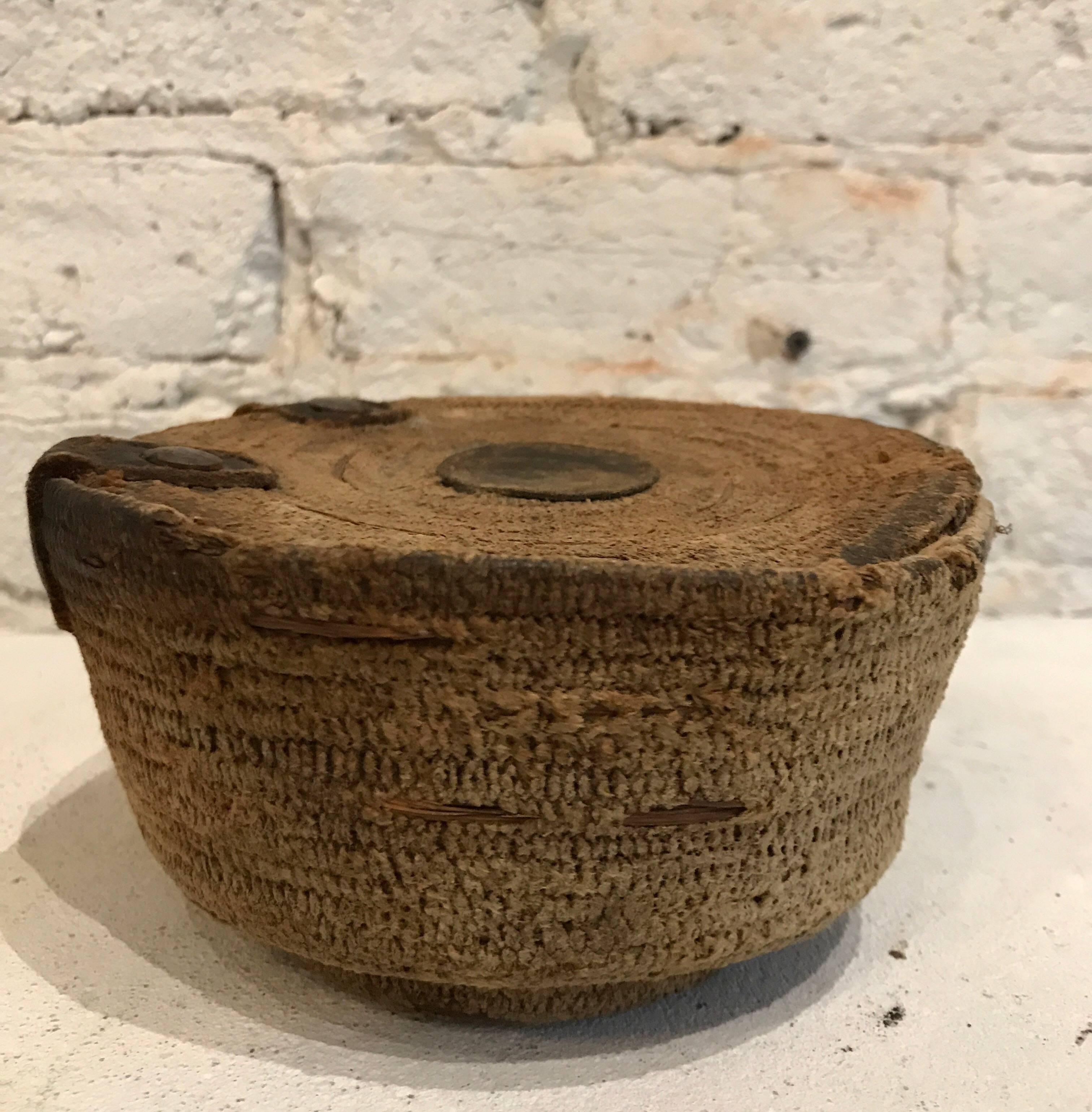 19th Century African Woven Basket Food Storage Container with Leather Details In Good Condition In Chicago, IL