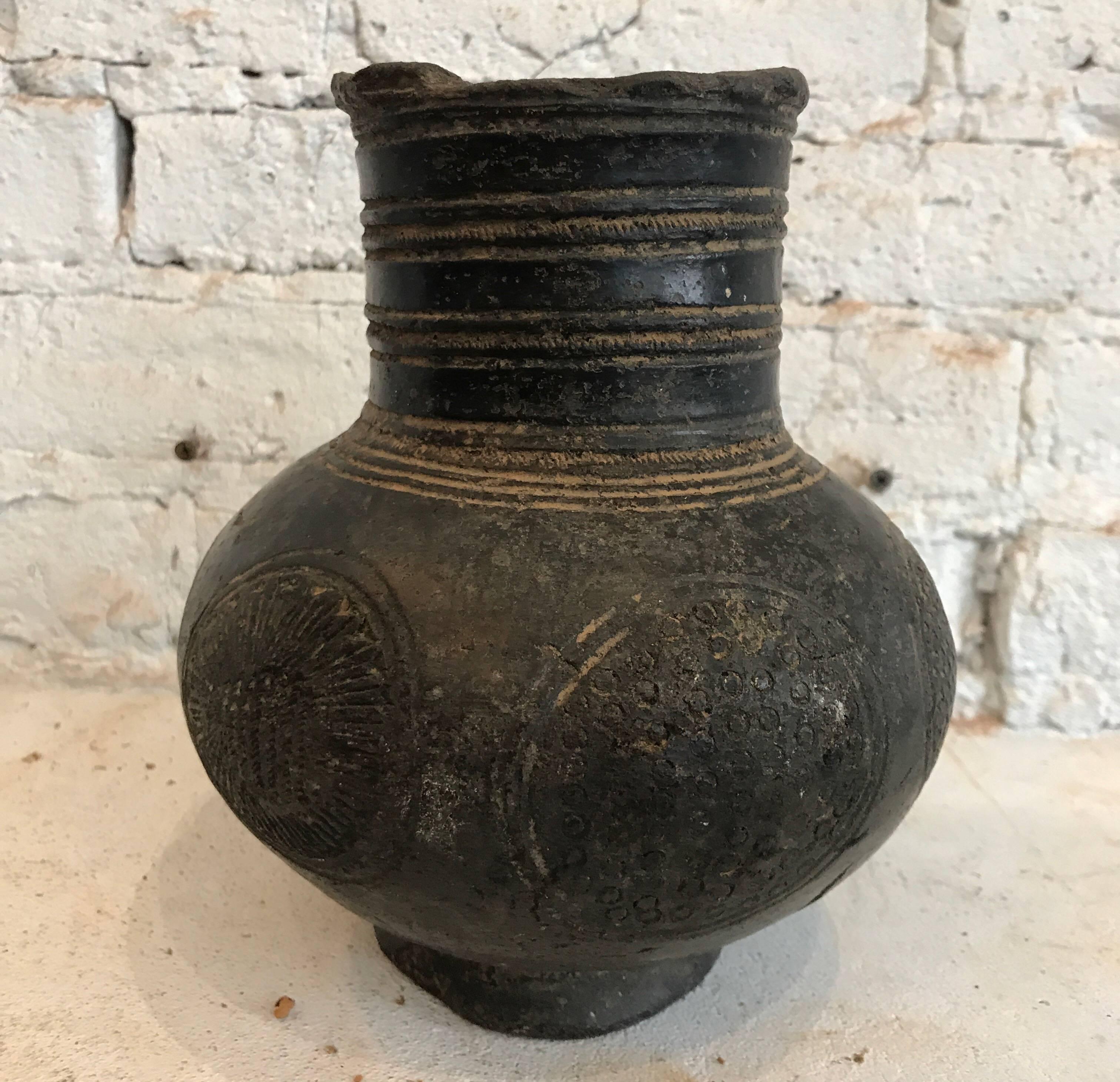 Mid-20th Century Engraved African Vessel from Mali In Good Condition In Chicago, IL