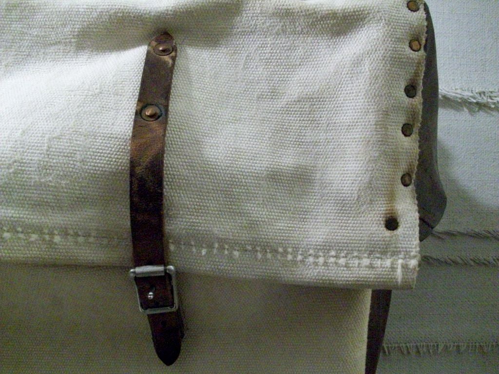 Late 19th Century American Mail Bag In Good Condition In Chicago, IL