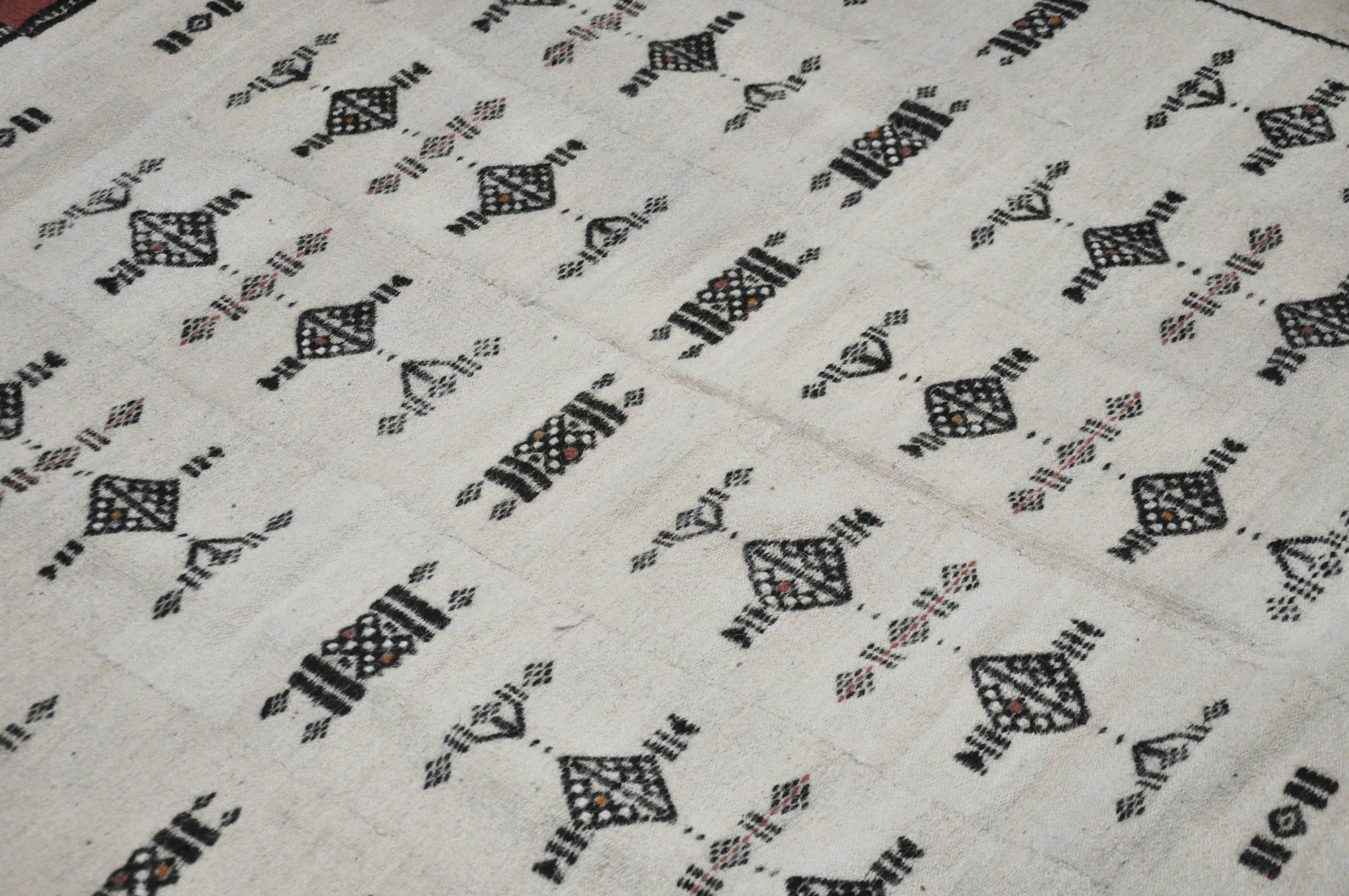 Wool 20th Century White, Black and Faded Red African Textile