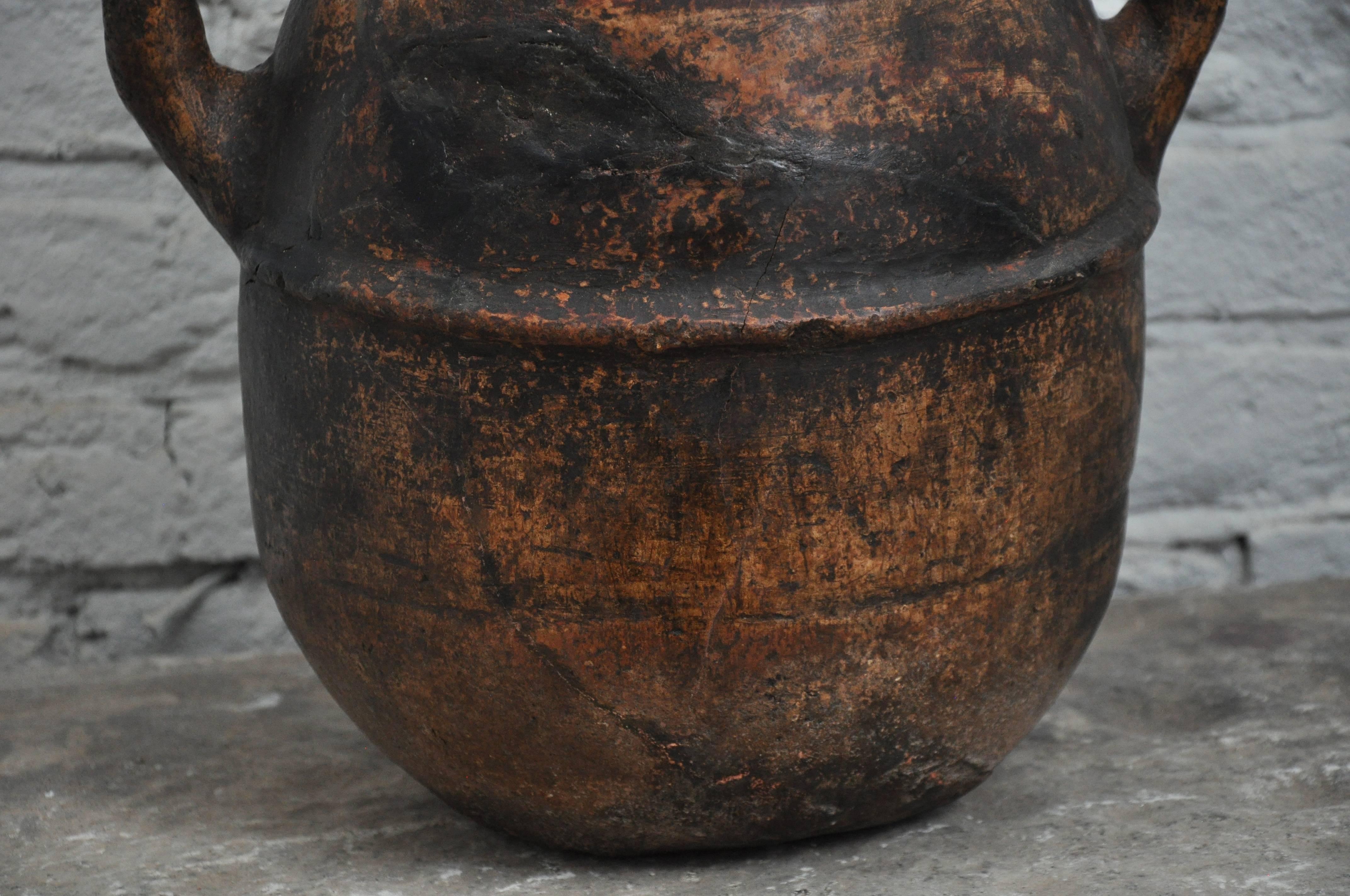 Late 19th Century Primitive Spanish Clay Pot For Sale 4