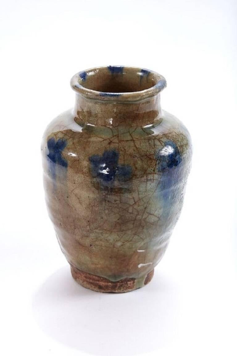 Early 19th Century Crackle Glazed Painted Persian Urn In Good Condition In Chicago, IL