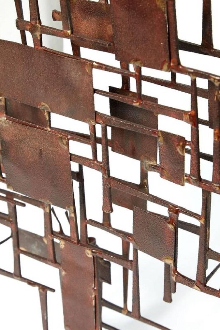 Mid-20th Century Brutalist Geometric Rusty Metal Wall Sculpture In Good Condition In Chicago, IL