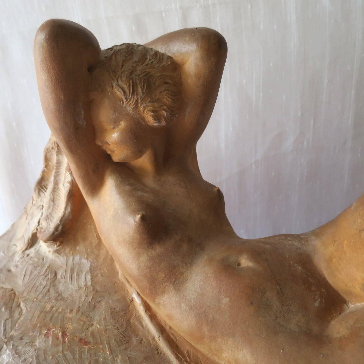Nude Terra Cotta Sculpture by Amadeo Gennarelli Neoclassical School, 1932, Paris In Excellent Condition In Miami, FL