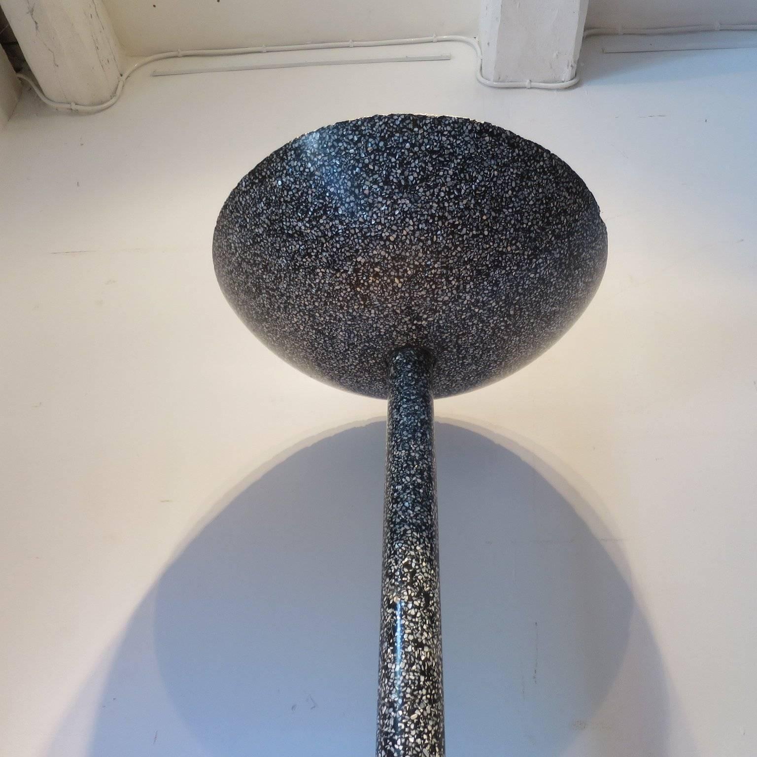 Art Deco Floor Lamp in Conglomerate with Inclusion Mother-of-pearl In Good Condition In Miami, FL