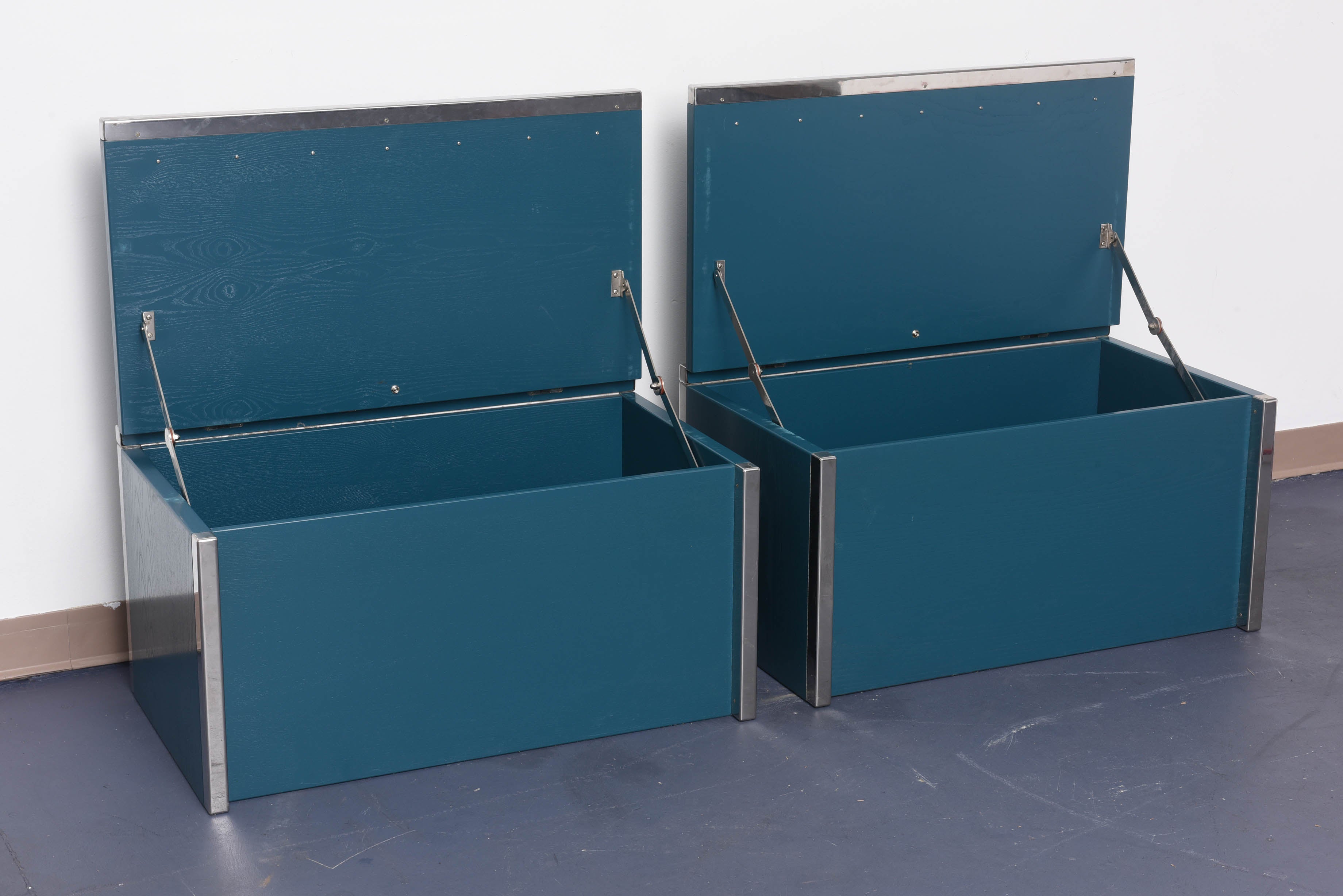 Lacquered Pair of Midcentury Modern wood Chests