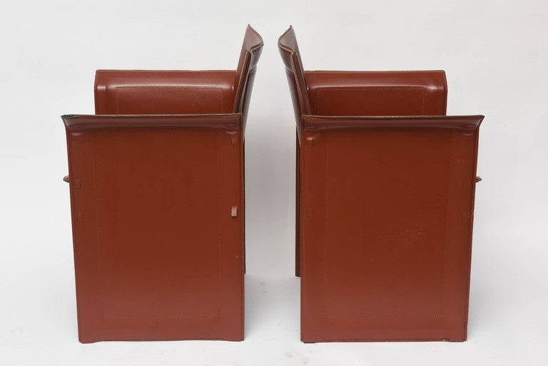 20th Century Pair of Italian Armchairs  in Leather Mid-Century Modern Matteo Grassi 