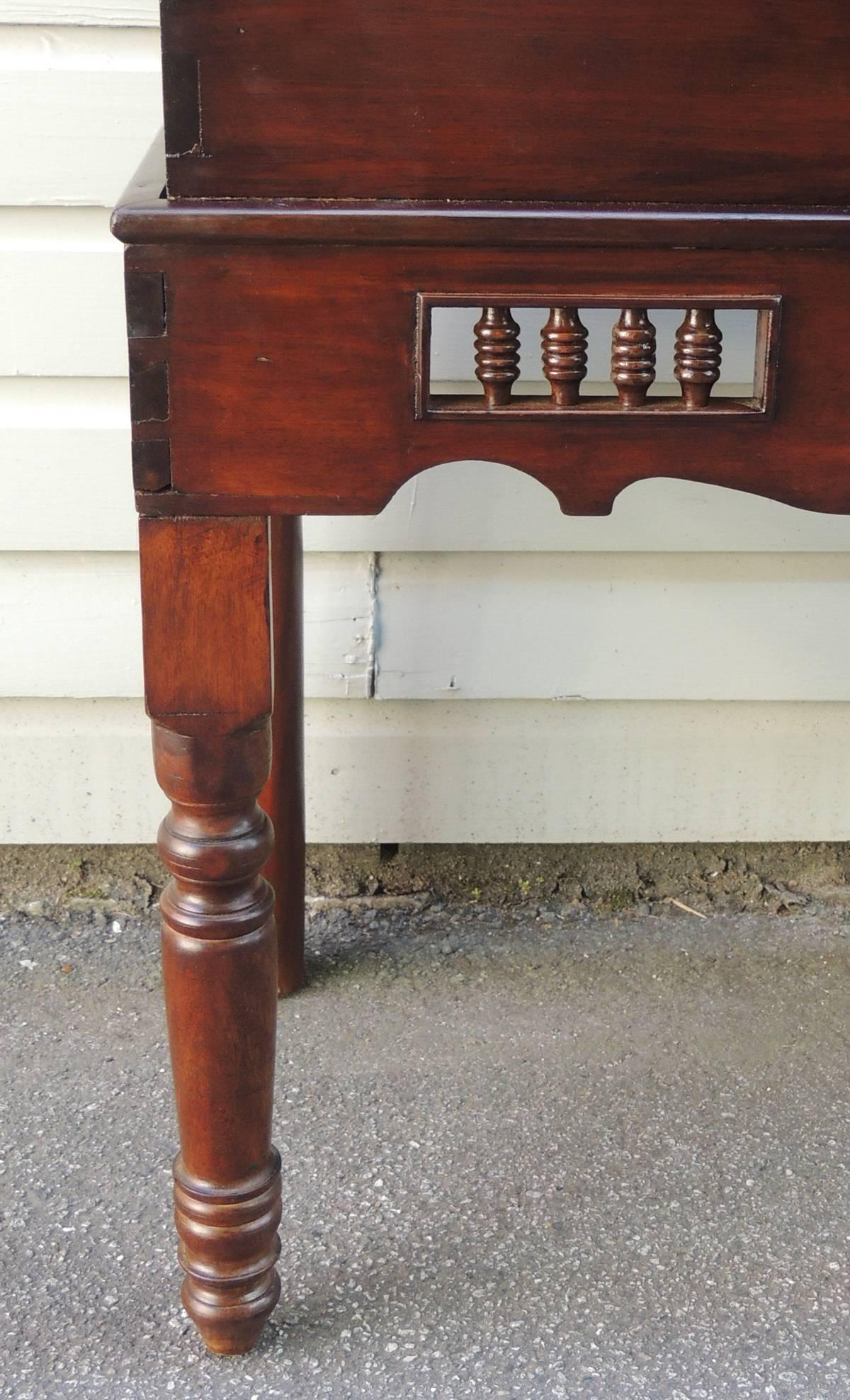 Early 19th C Spanish Colonial Cedar Wedding Case on Stand In Good Condition In Charleston, SC