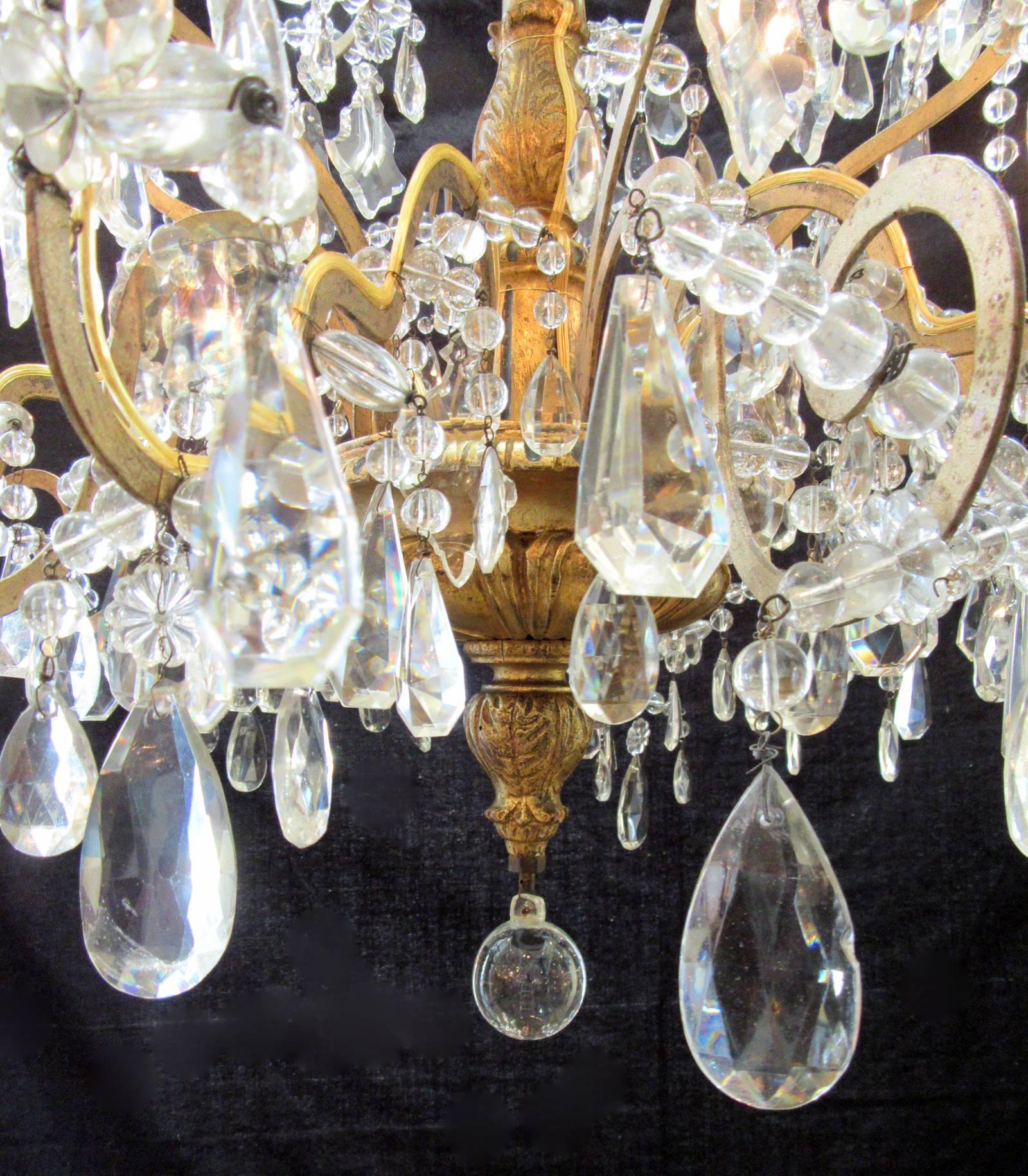 18th Century Italian Genoese Chandelier with Finely Carved Giltwood and Crystal In Excellent Condition In Charleston, SC