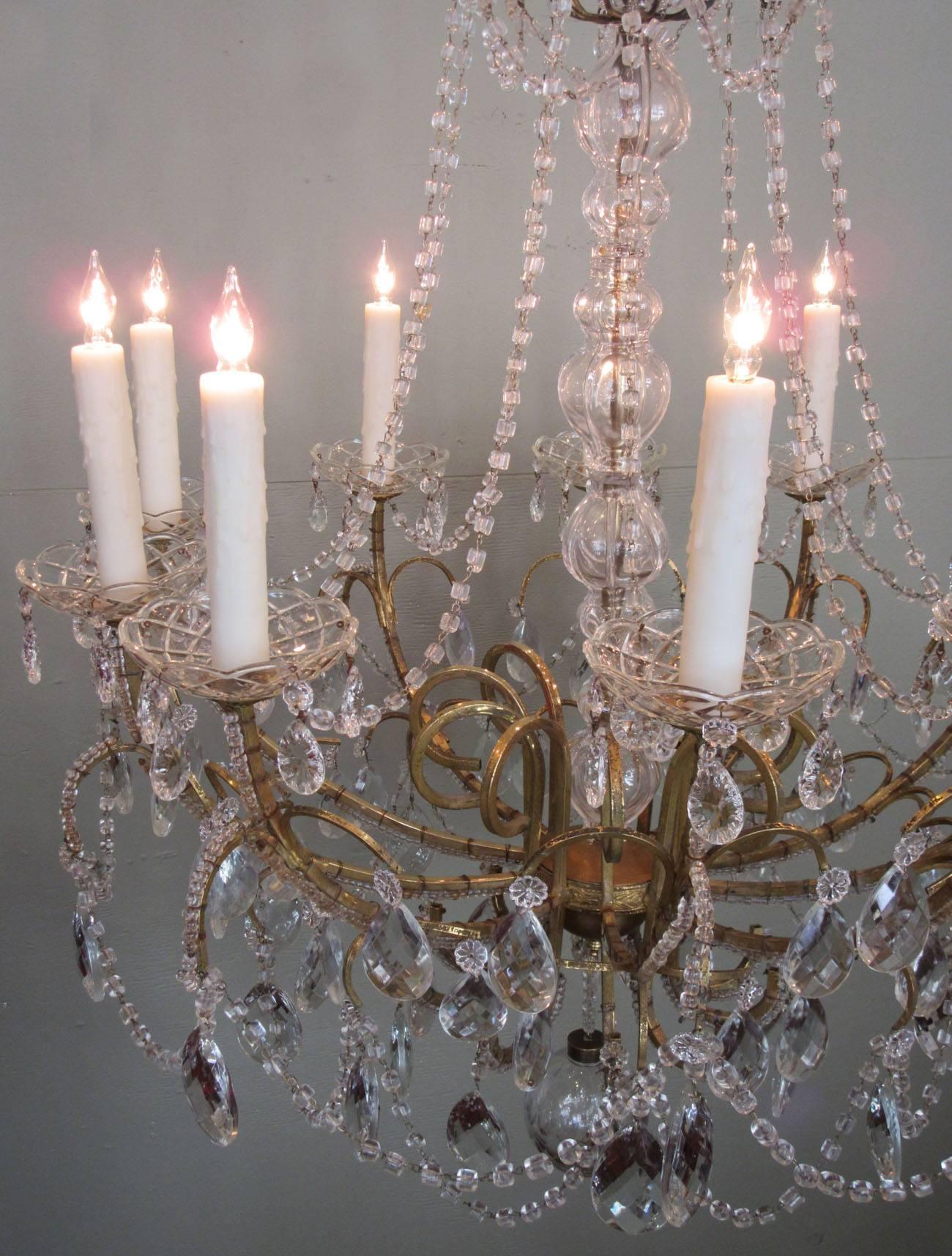 Early 20th Century Italian Crystal and Brass Coronation Chandelier For Sale 1