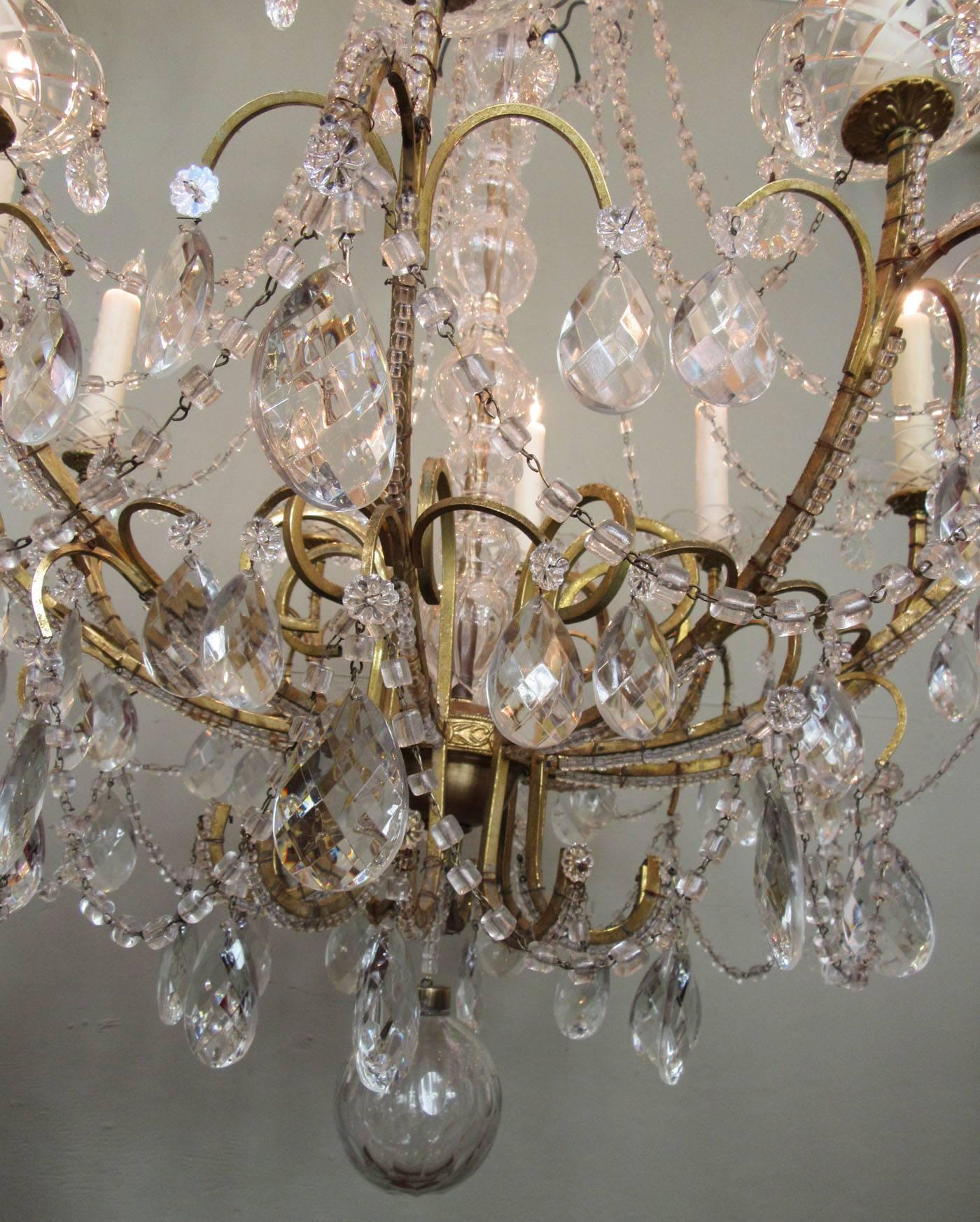 Early 20th Century Italian Crystal and Brass Coronation Chandelier For Sale 2