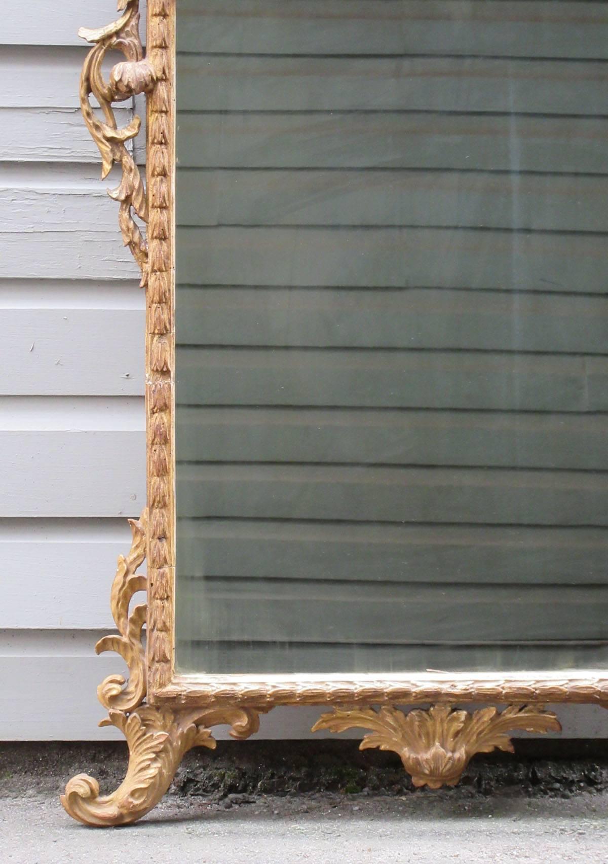 18th Century Italian Venetian Rococo Giltwood Mirror with Chinoiserie Details In Good Condition In Charleston, SC