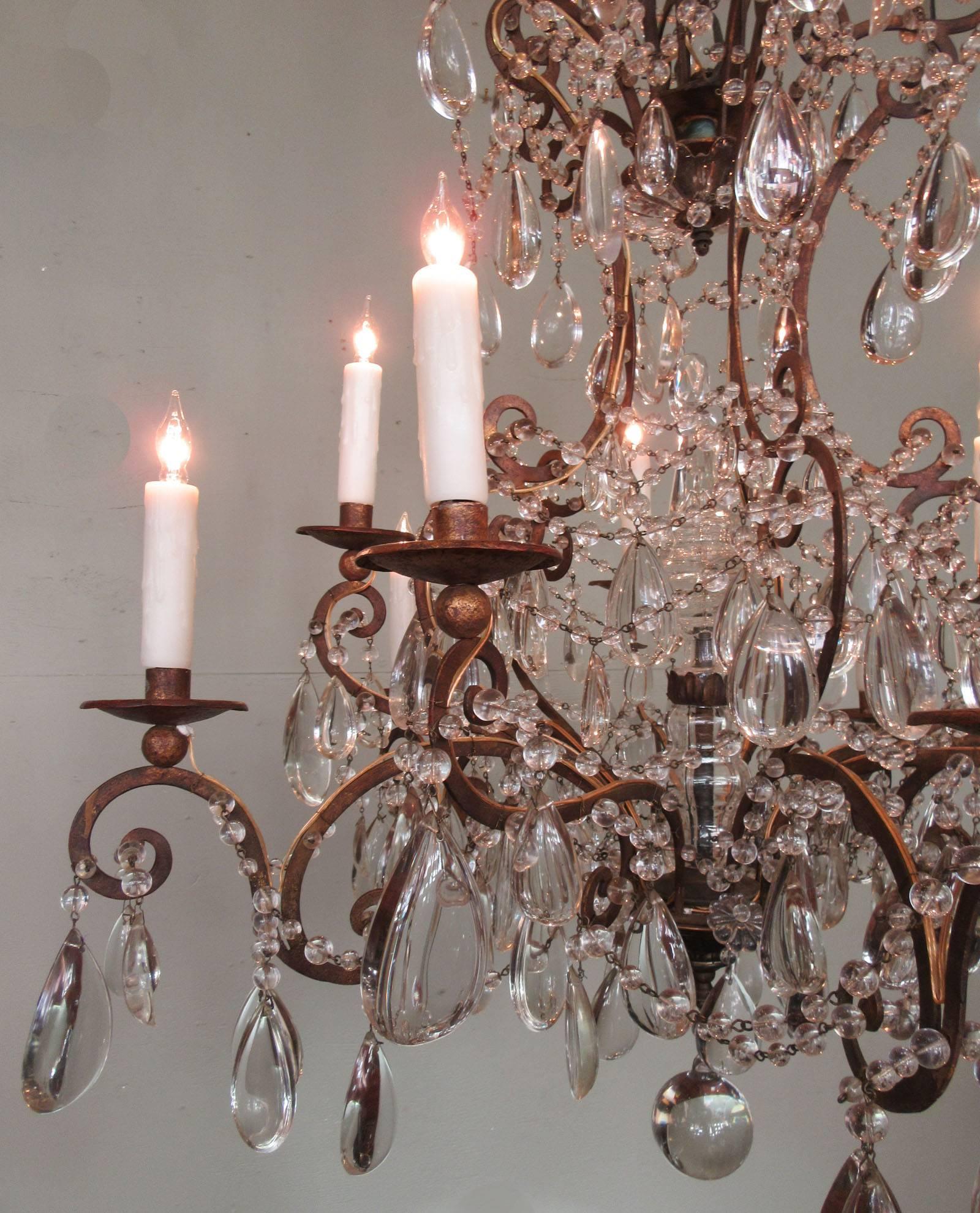 Early 19th Century Italian Gilt Tole and Polished Crystal Pendant Chandeliers 4
