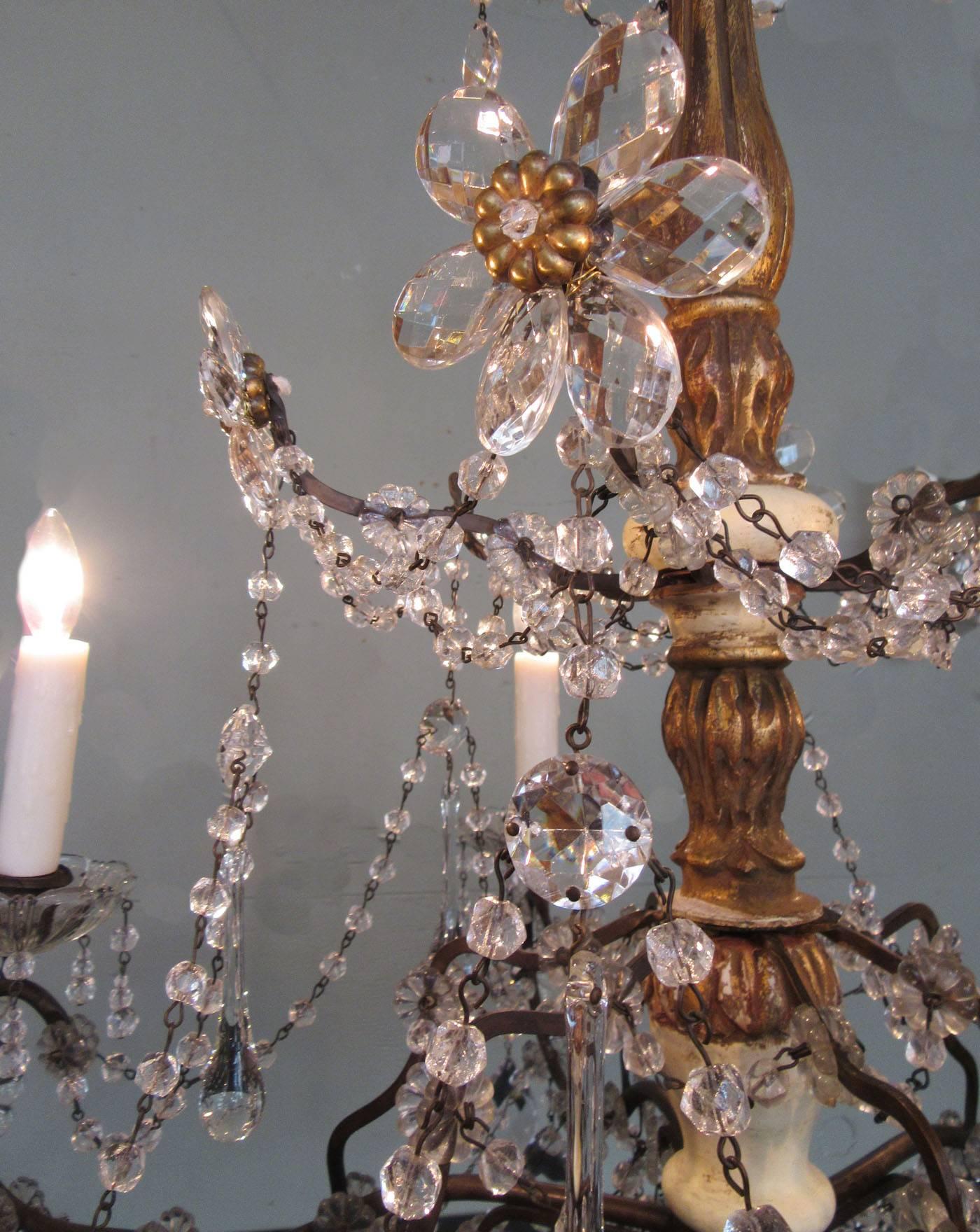 Baroque Early 20th Century Italian Genoese Giltwood and Ivory Painted Crystal Chandelier