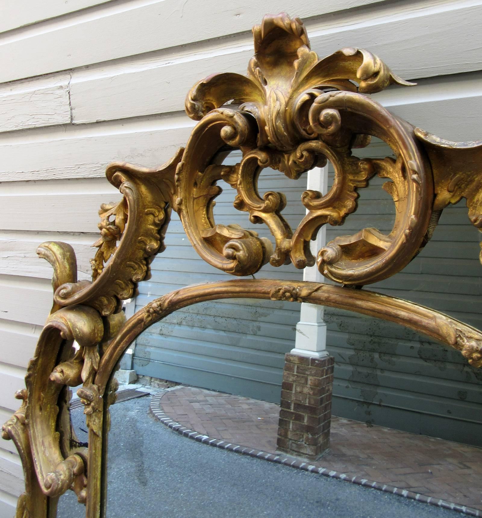 Late 18th Century English Chinoiserie Giltwood Overmantel Mirror 5