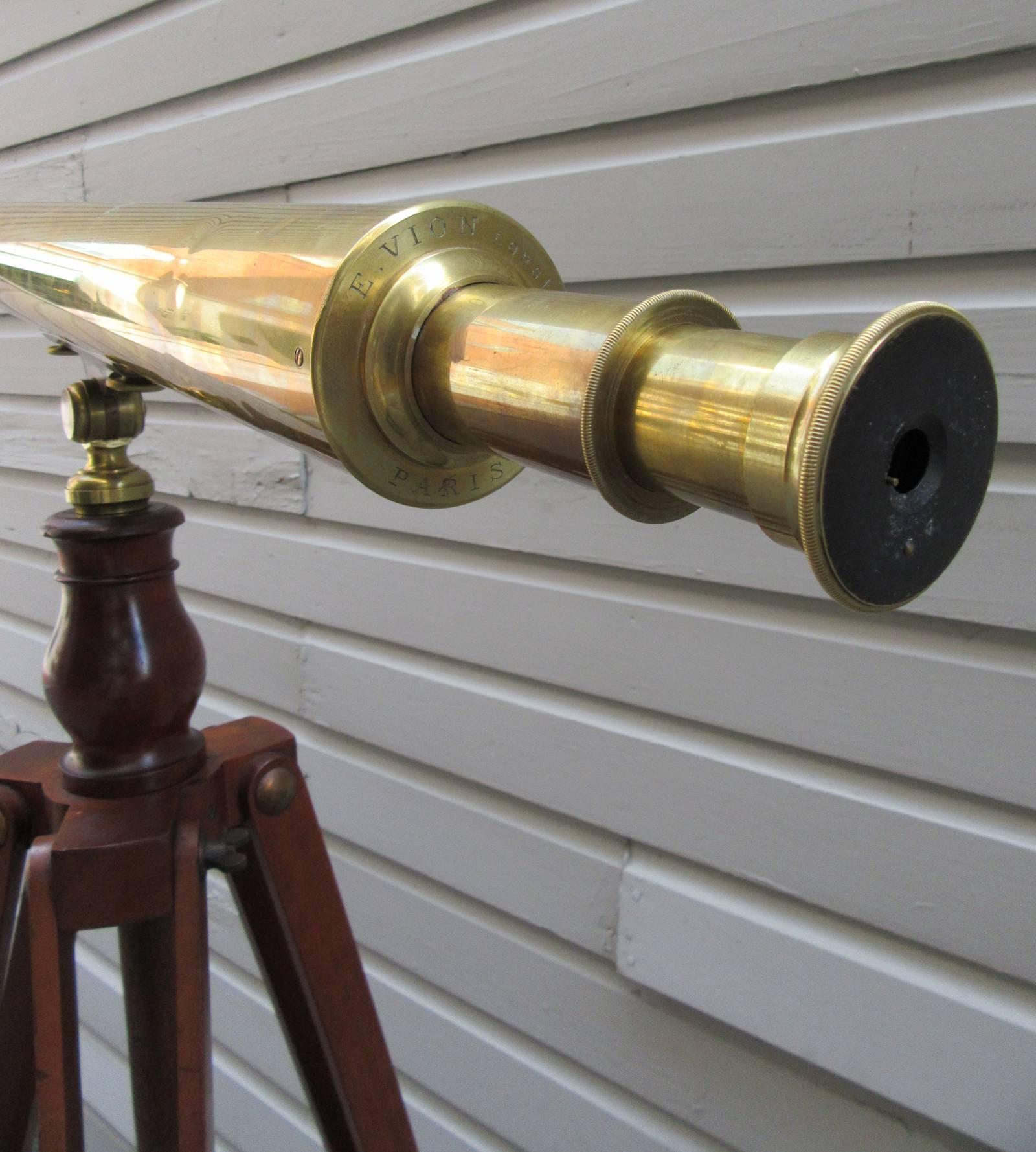 Late 19th Century French E.Vion Paris Brass and Mahogany Telescope 1