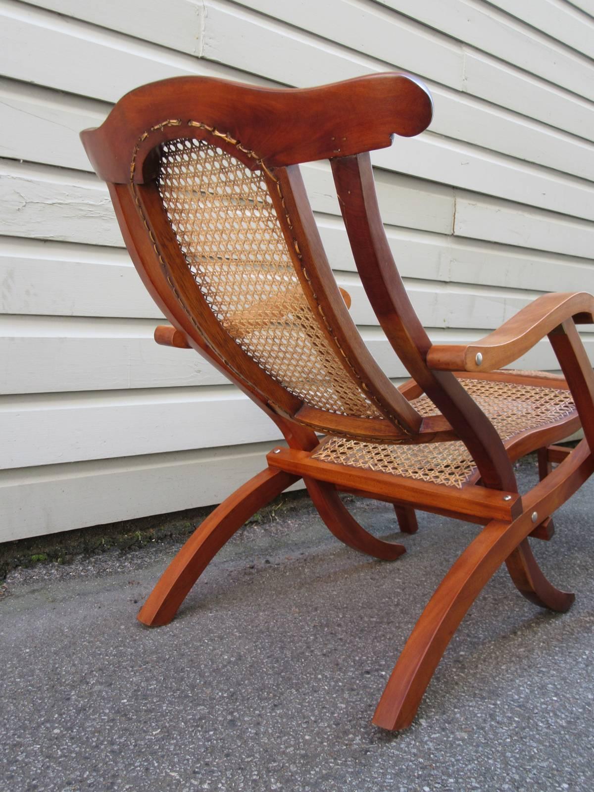 Early 20th Century Caribbean Martinique Mahogany and Cane Folding Deck Chair In Excellent Condition In Charleston, SC