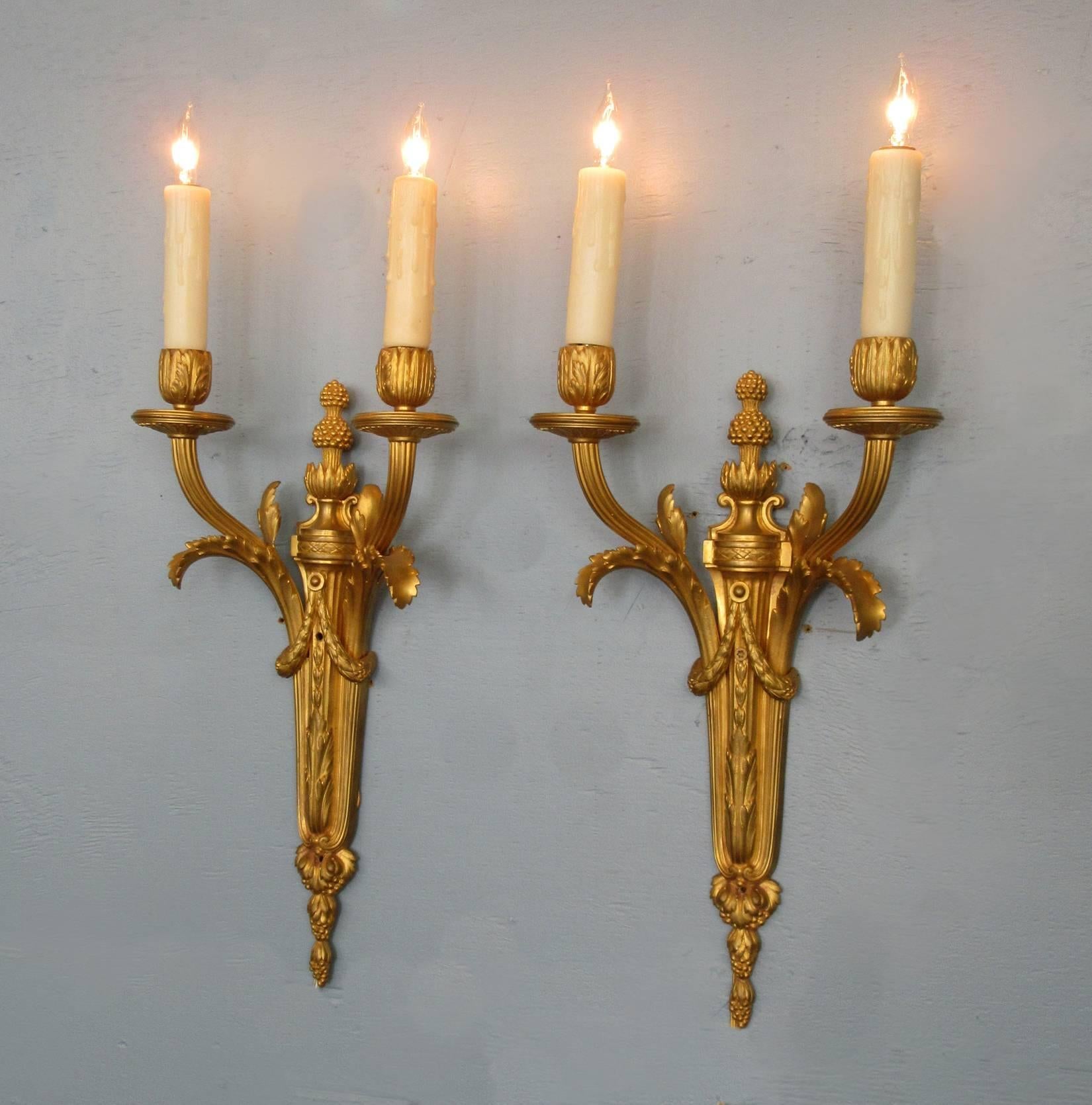 Pair of Mid-19th Century French Louis XVI Bronze Dore Sconces In Good Condition In Charleston, SC