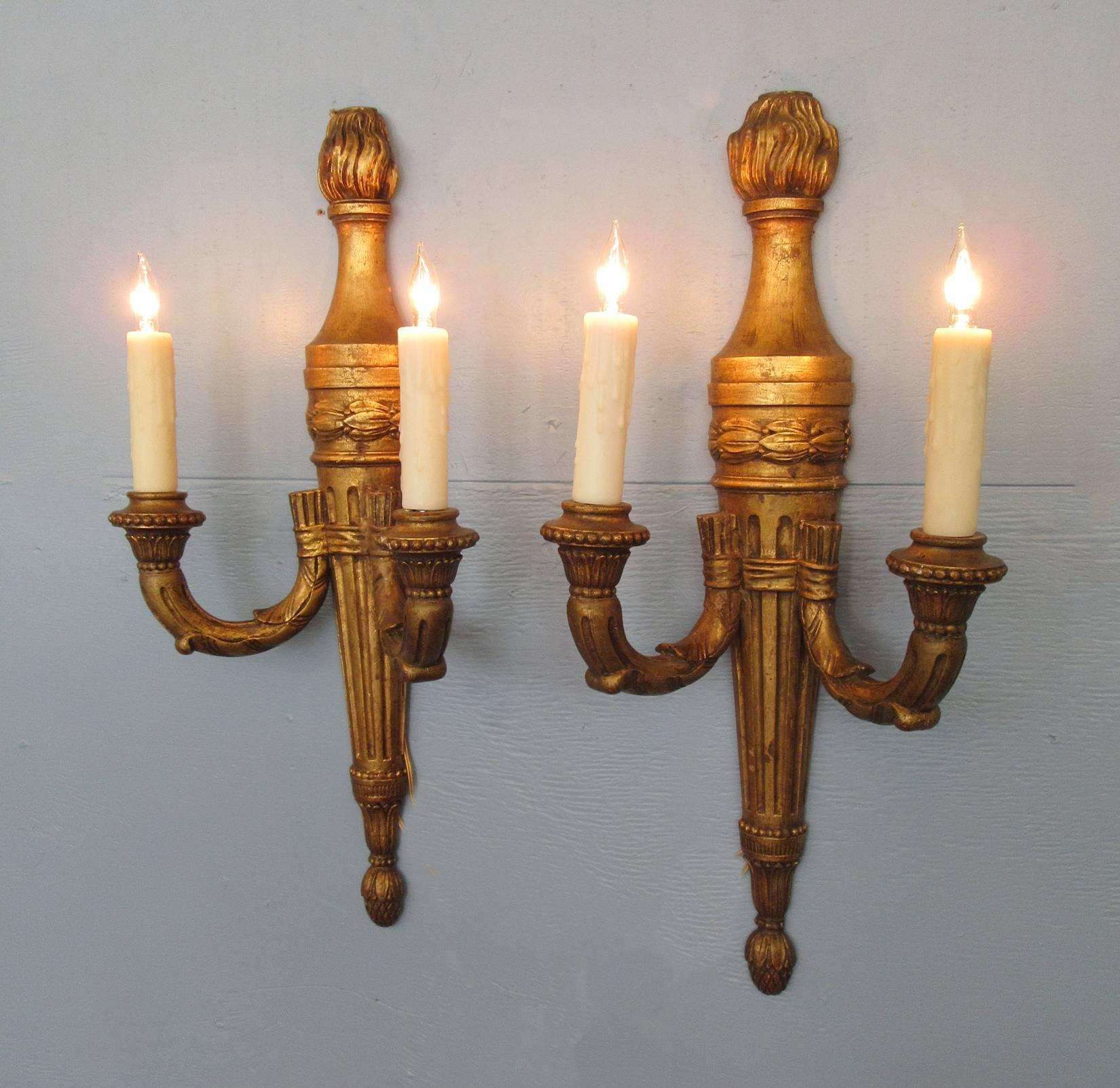 Pair of Early 20th Century Italian Neoclassical Giltwood Torchiere Sconces In Excellent Condition In Charleston, SC
