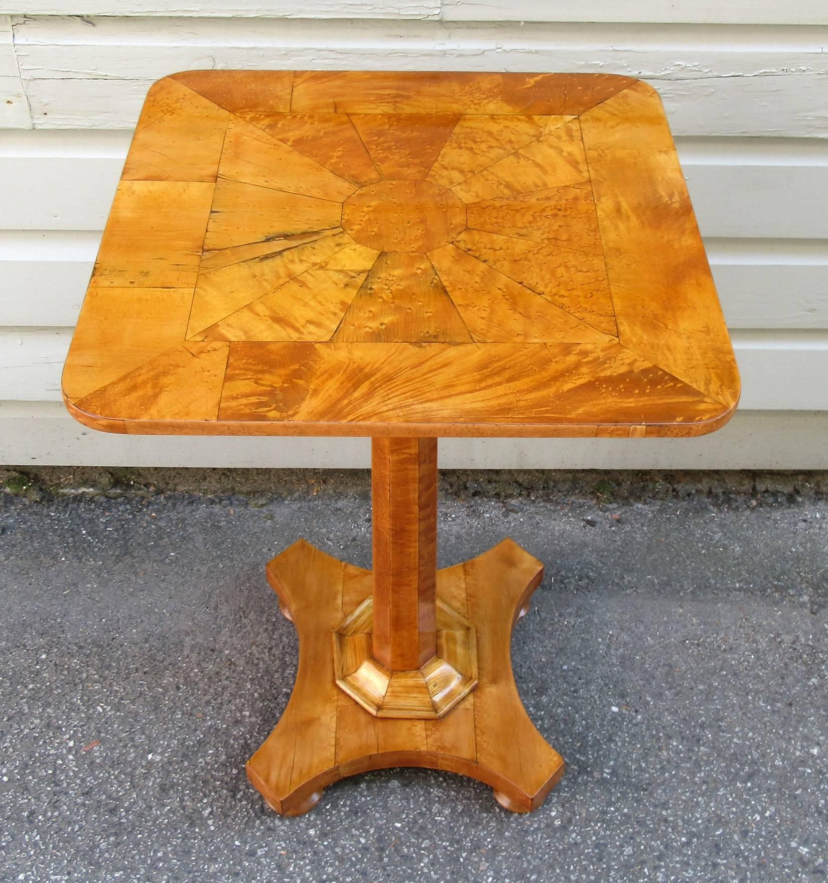 19th Century English Regency Birdseye Maple Occasional Pedestal Table 3