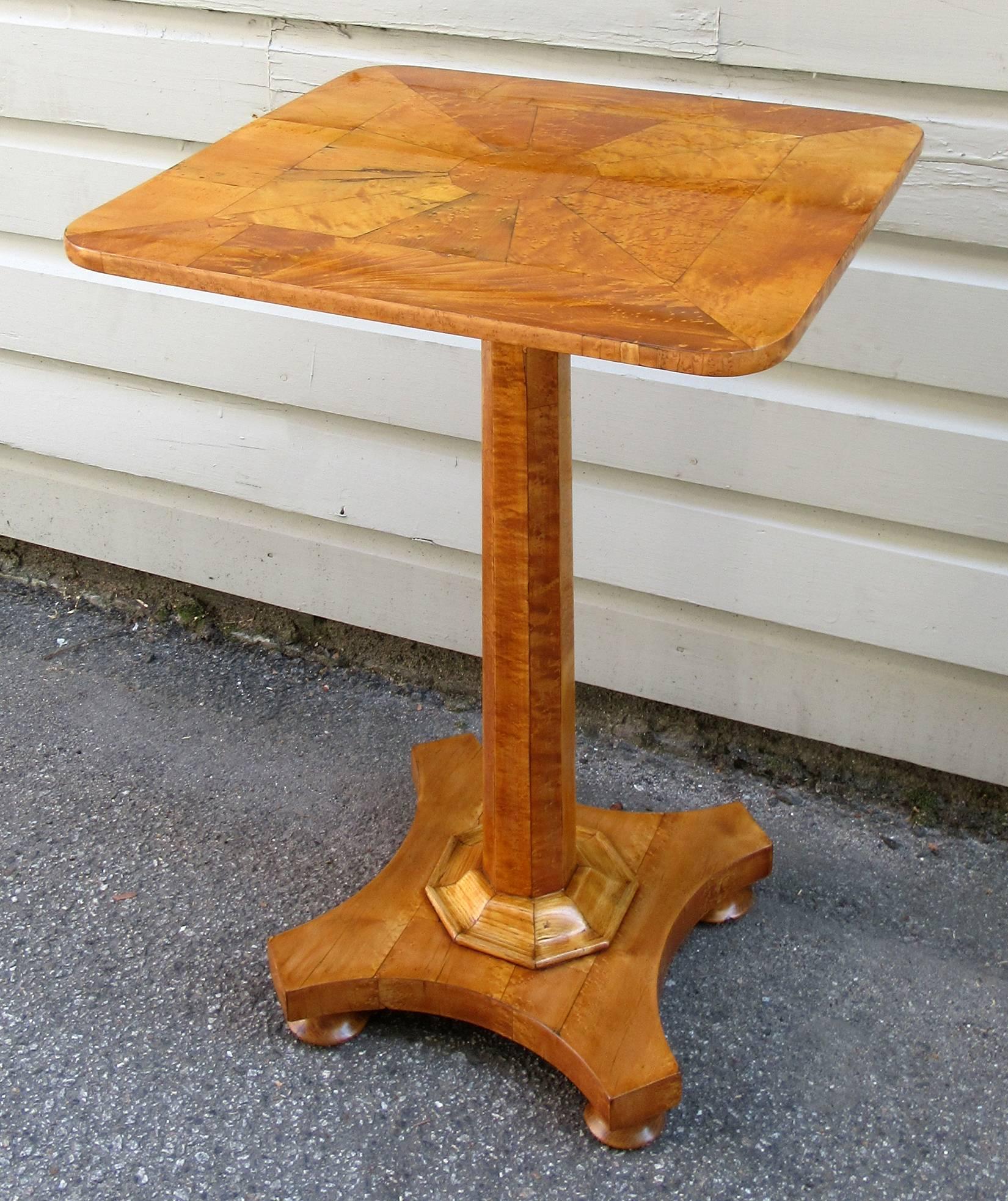 19th Century English Regency Birdseye Maple Occasional Pedestal Table 1