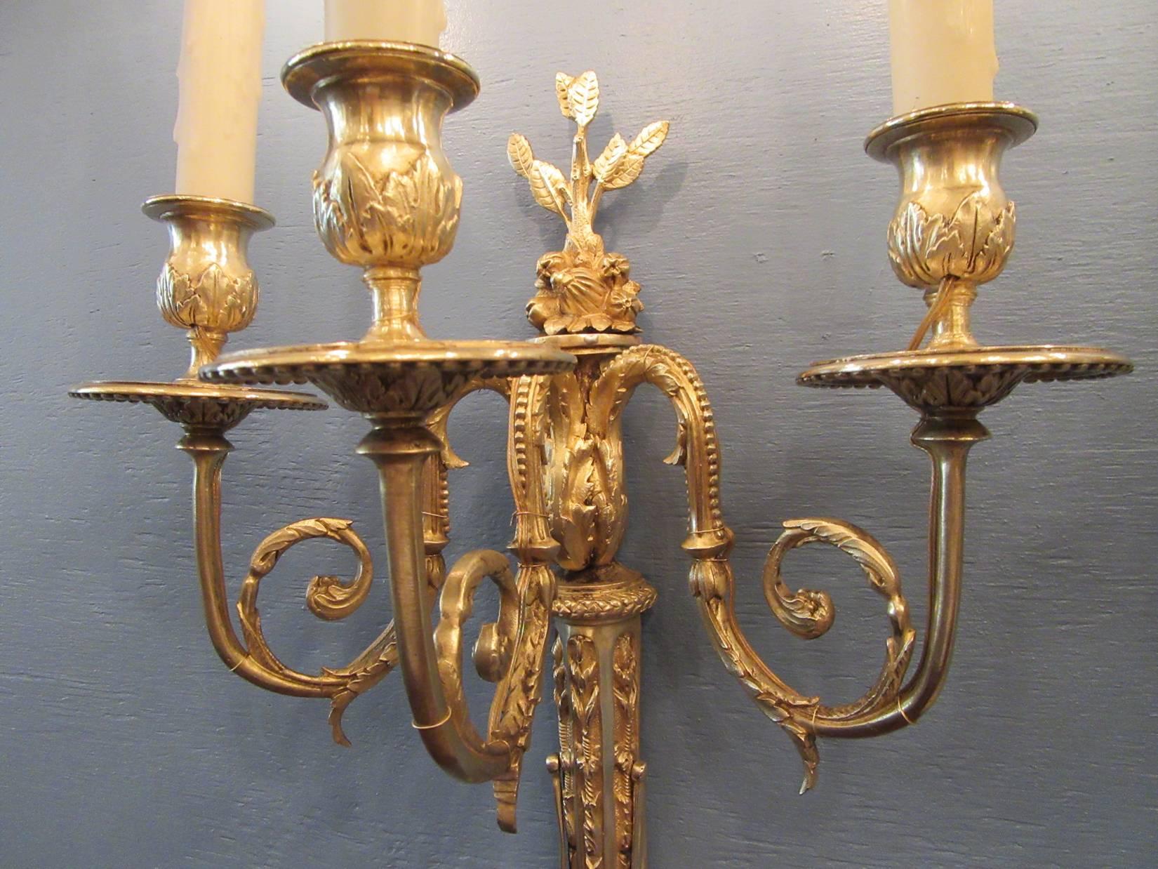 Gilt Pair of Early 19th Century French Regence Bronze Dore Sconces with Grapes For Sale