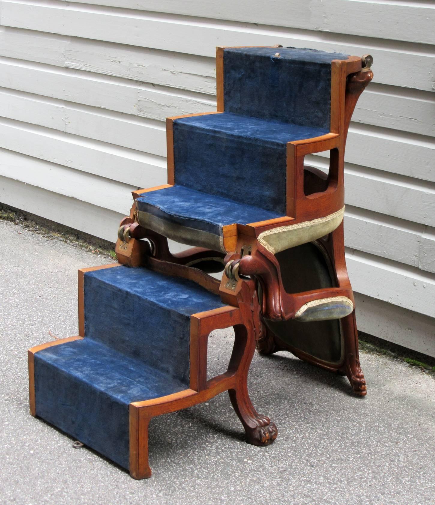 Mid-19th Century Boston Oak Metamorphic Library Step Chair by Maker a. Eliaers In Excellent Condition In Charleston, SC