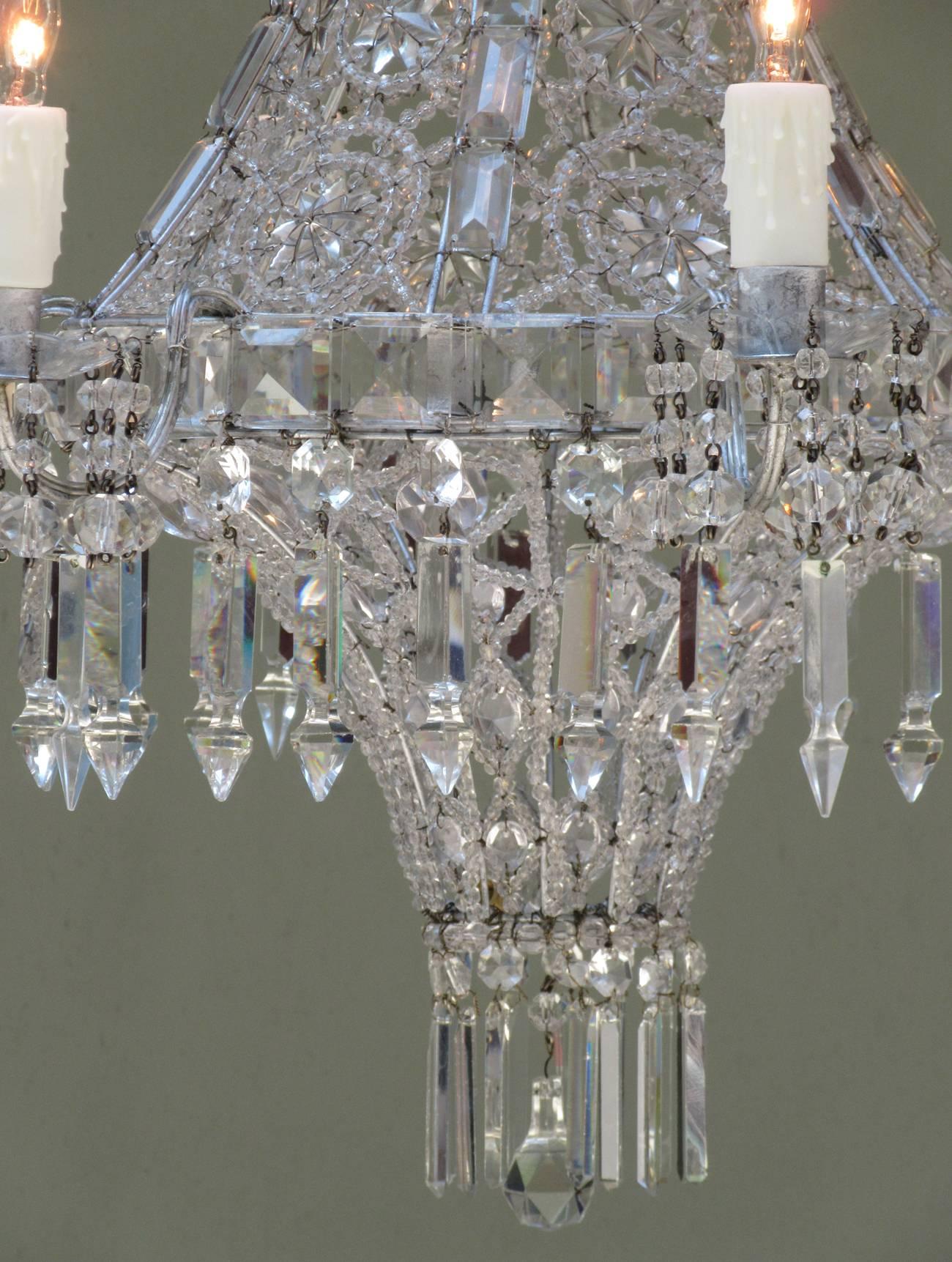 Early 20th Century Italian Neoclassical Crystal and Tole Chandelier 2