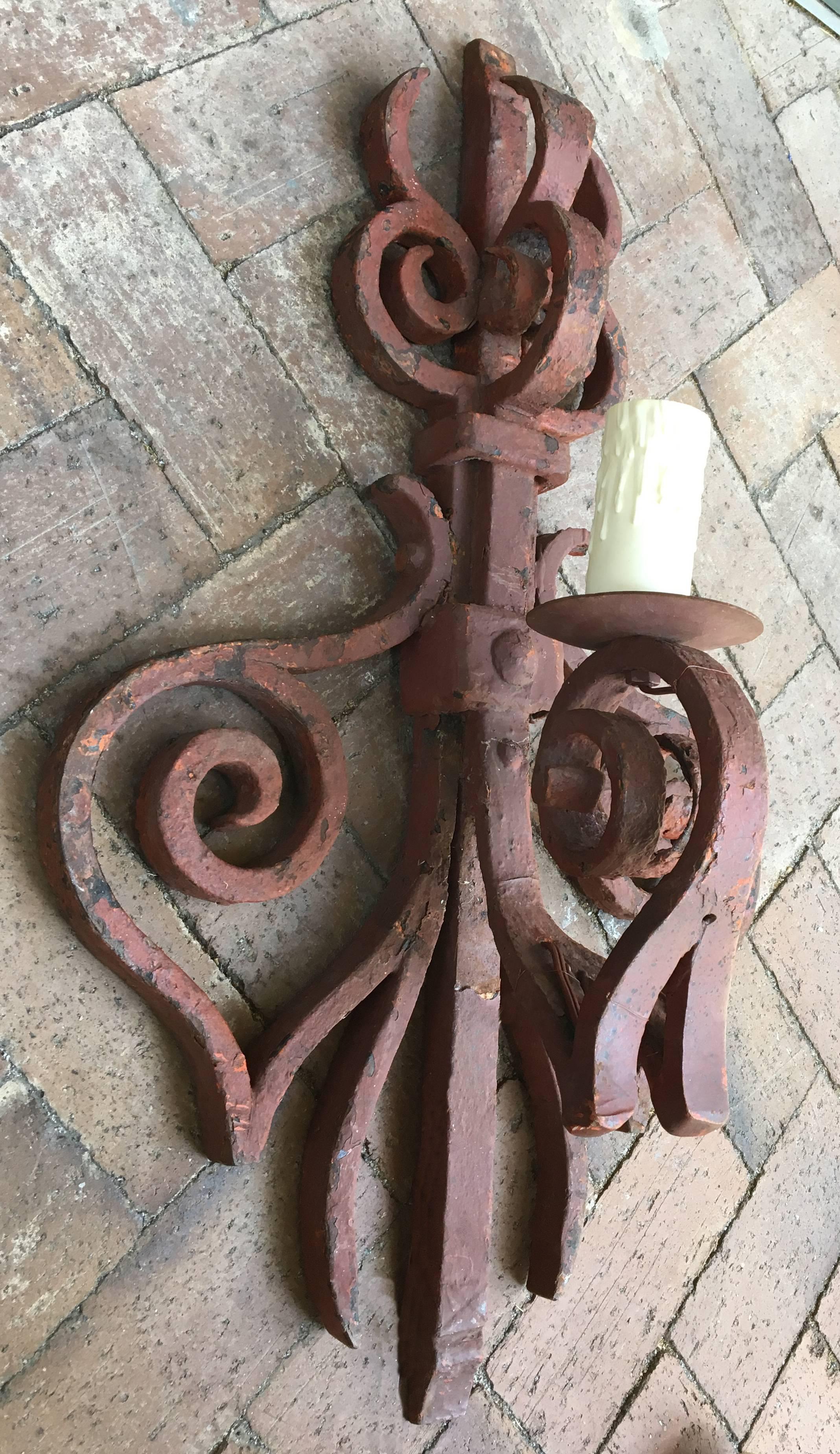 Rustic Early 19th Century French Hand-Wrought Iron Sconces For Sale