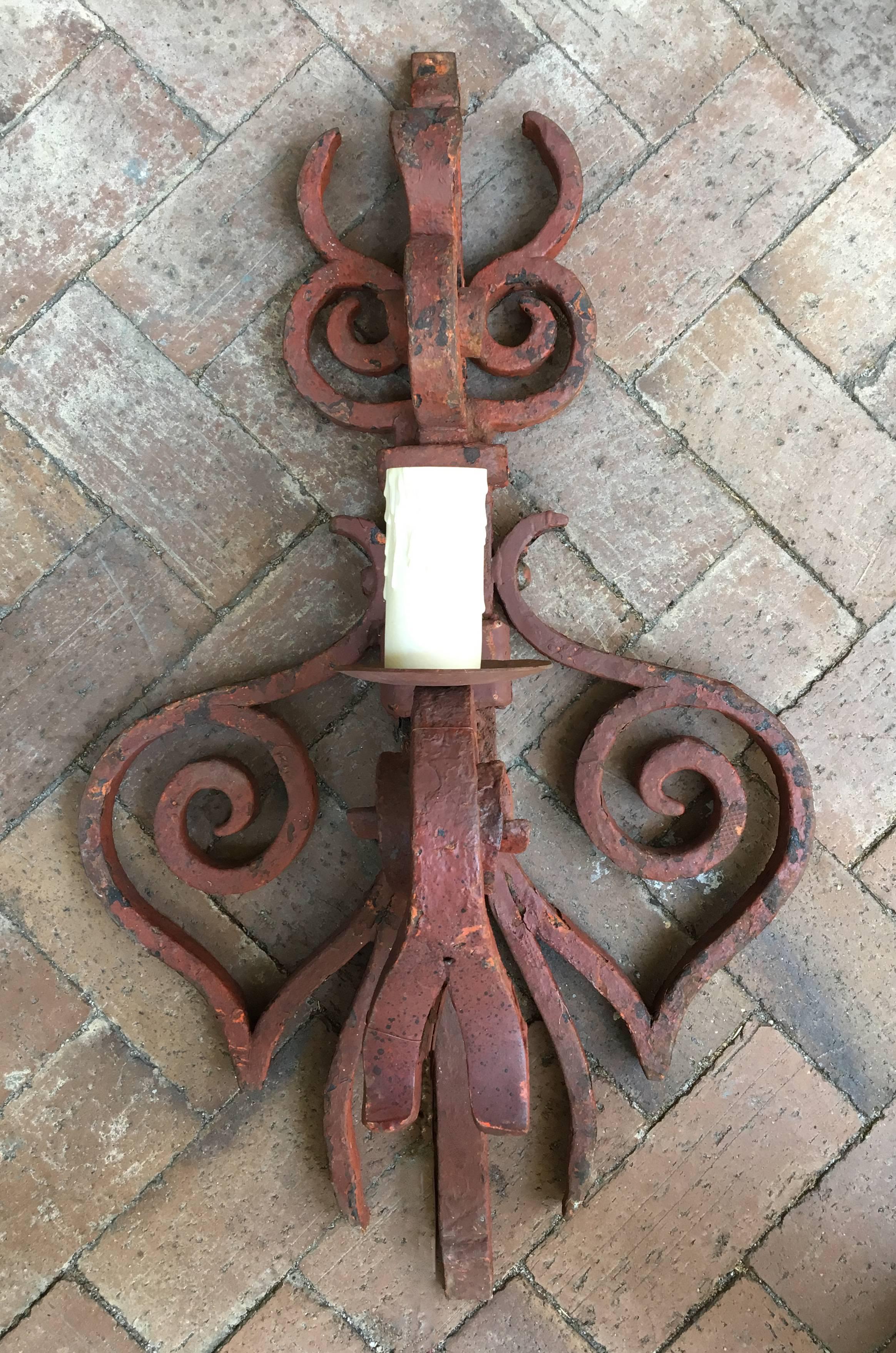 Early 19th Century French Hand-Wrought Iron Sconces In Good Condition For Sale In Charleston, SC