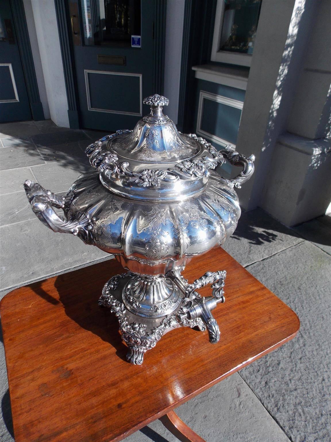 English Sheffield Hand Chased Acanthus Tea Urn, Circa 1830 In Excellent Condition For Sale In Hollywood, SC