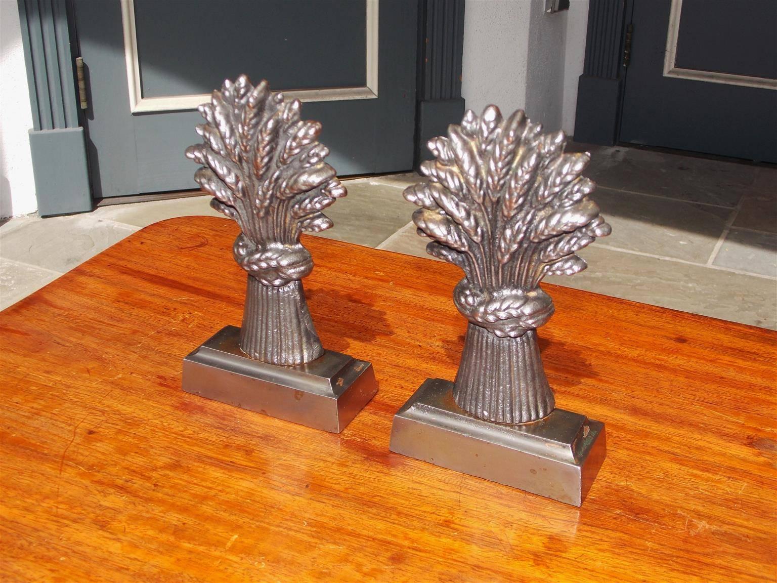 George IV Pair of English Polished Steel Wheat Sheaths Book Ends, Circa 1840 For Sale
