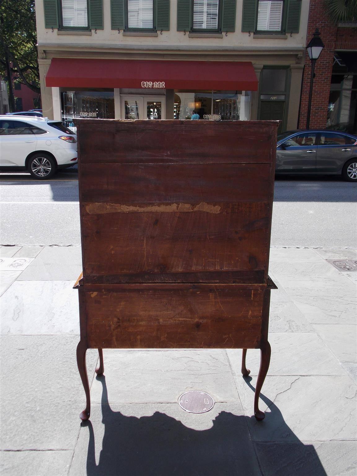 American Queen Anne Walnut Graduated Highboy, Massachusetts , Circa 1720 4