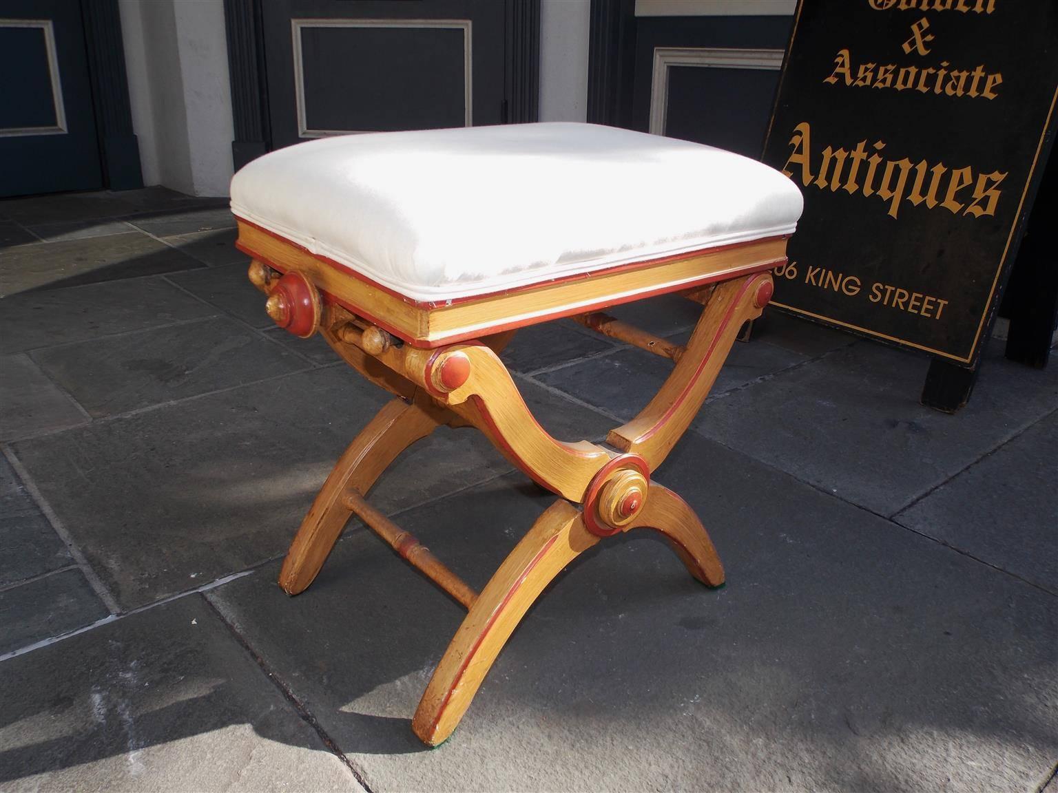 English Crule Painted & Upholstered Piano Bench, Circa 1830 In Excellent Condition For Sale In Hollywood, SC