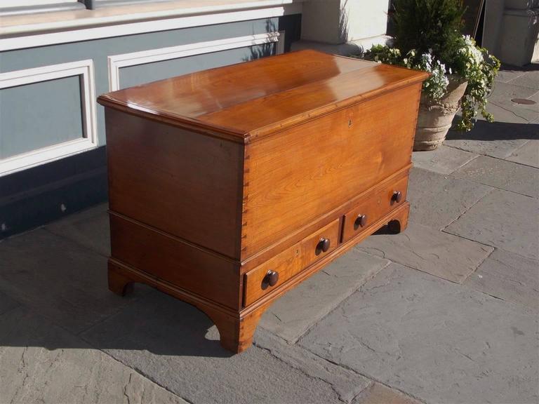 American Chippendale Walnut Exposed Dovetail Blanket Chest, Circa 1770 at 1stDibs