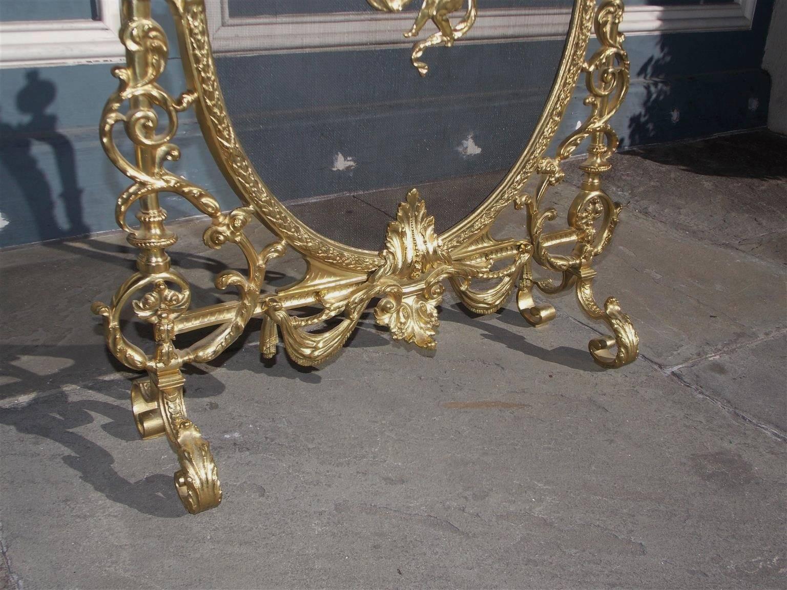 Mid-19th Century French Gilt Bronze Cherub and Decorative Floral Acanthus Firescreen, Circa 1830 For Sale