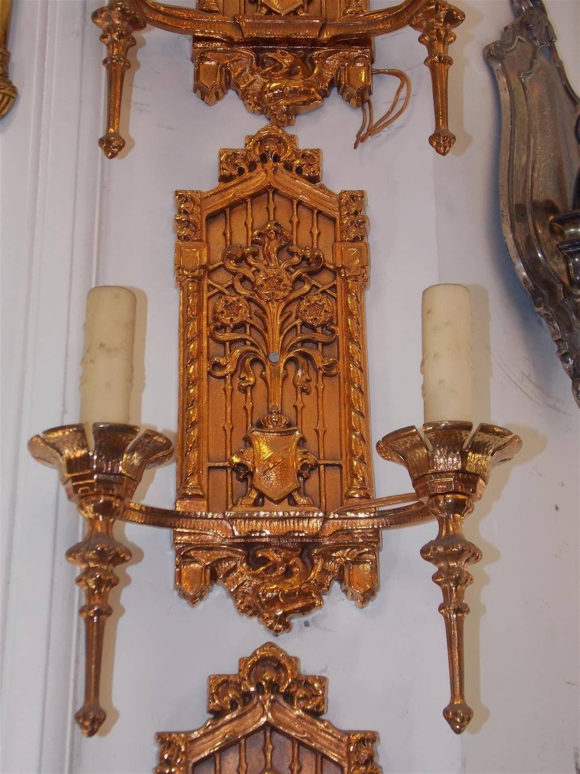 Guglielmo IV Set di sei lampade inglesi in bronzo con stemma e motivi floreali, circa 1830 in vendita