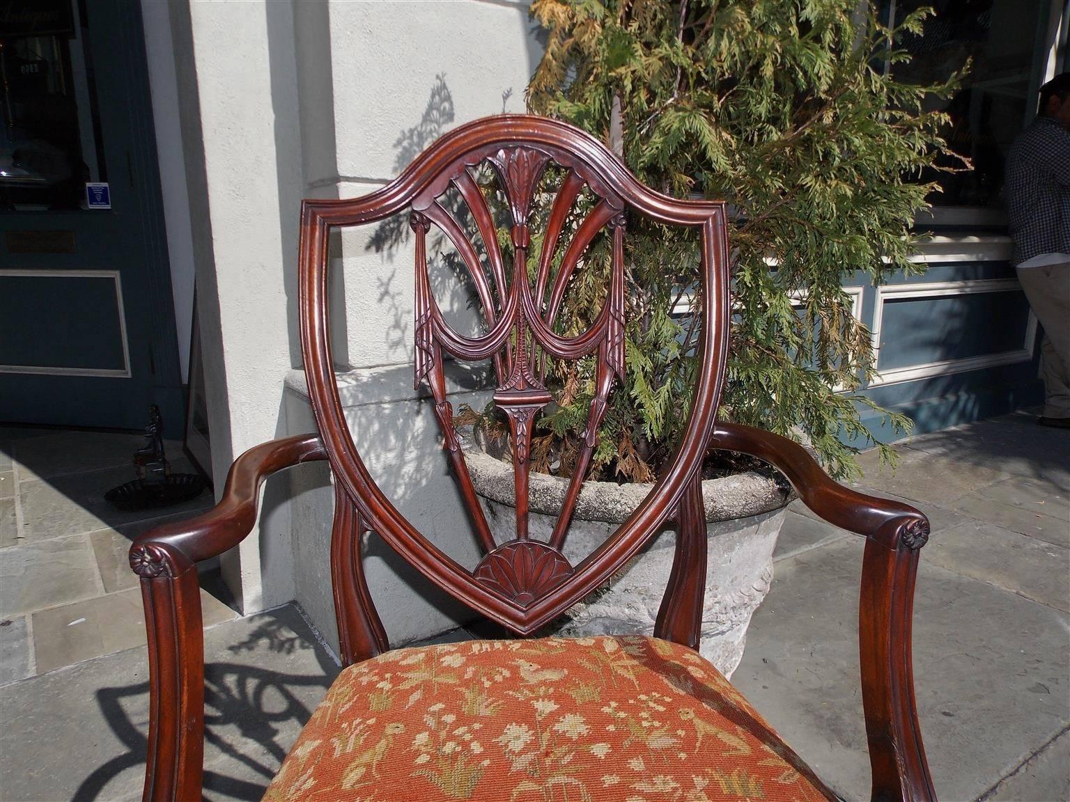 Set of Six American Mahogany Shield Back Dining Room Chairs, N.Y, Circa 1820 In Excellent Condition In Hollywood, SC