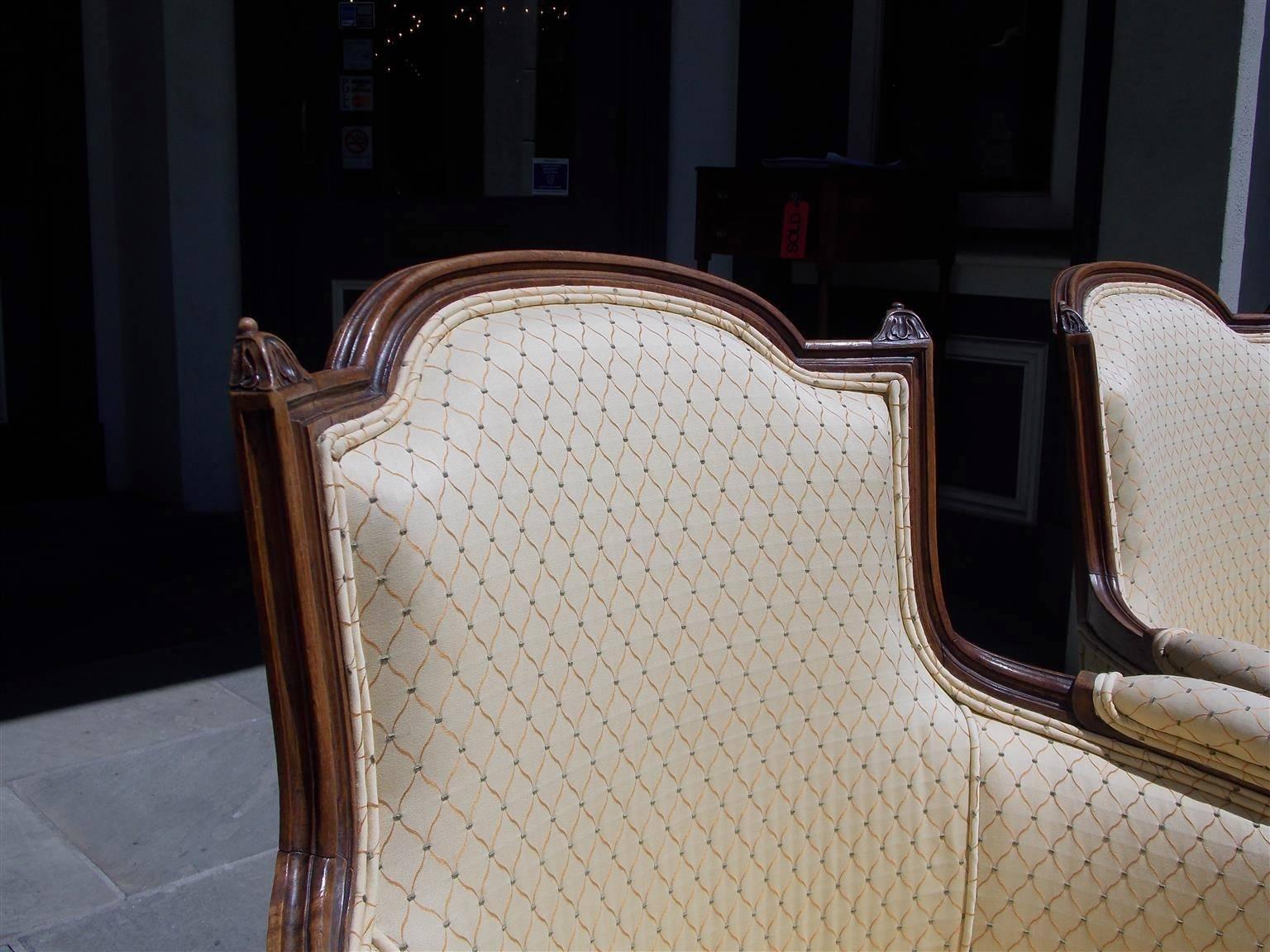 Pair of Italian Walnut Bergere Upholstered Armchairs, Circa 1780 In Excellent Condition For Sale In Hollywood, SC