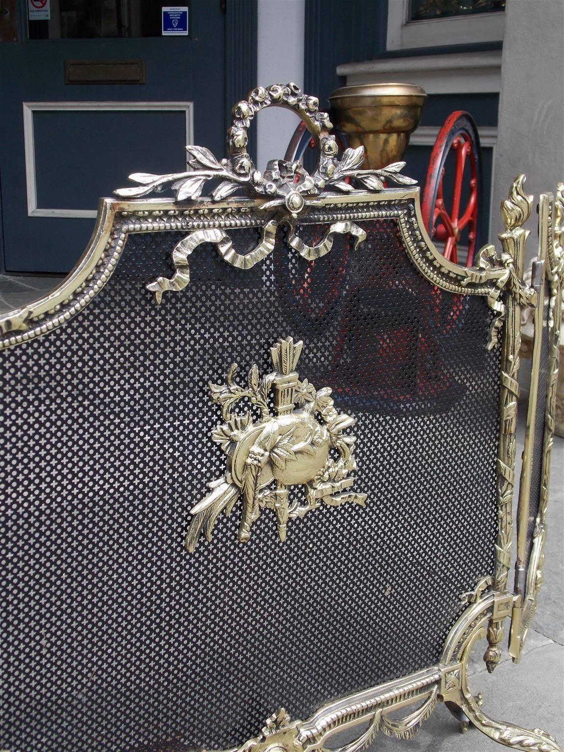 French Brass Decorative Floral and Ribbon Folding Firescreen, Circa 1820 In Excellent Condition In Hollywood, SC