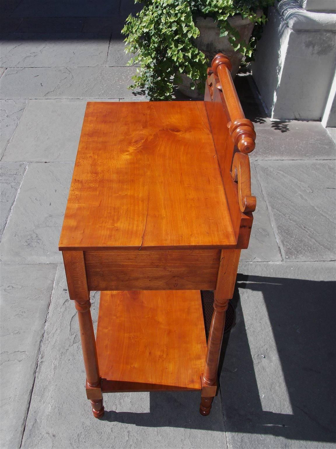 American Sheraton Mahogany and Cherry One Drawer Inlaid Stand, Circa 1820 In Excellent Condition In Hollywood, SC