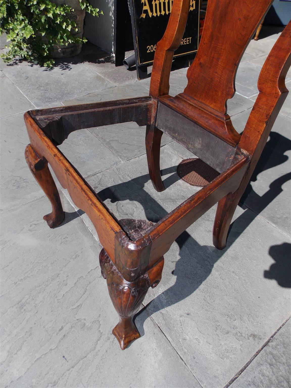 American Walnut Upholstered Desk Chair, Philadelphia, Circa 1730 For Sale 1