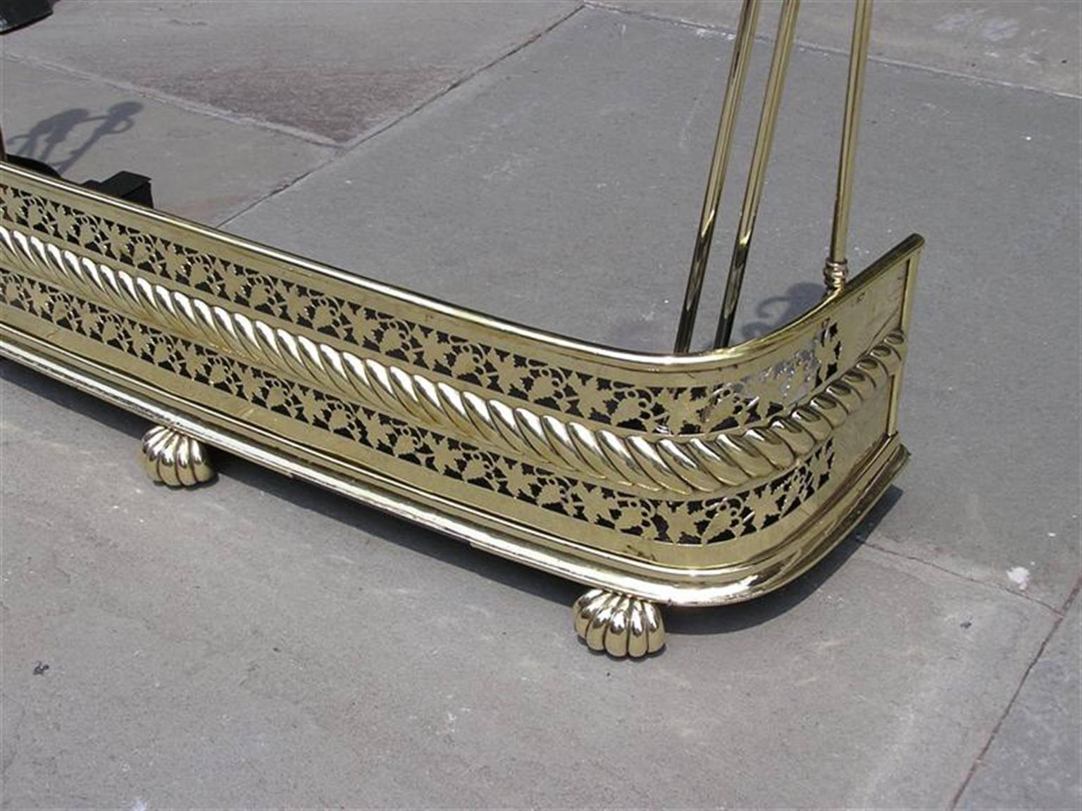 English Brass Rope Fire Fender with Original Tools and Holders, Circa 1810 In Excellent Condition For Sale In Hollywood, SC