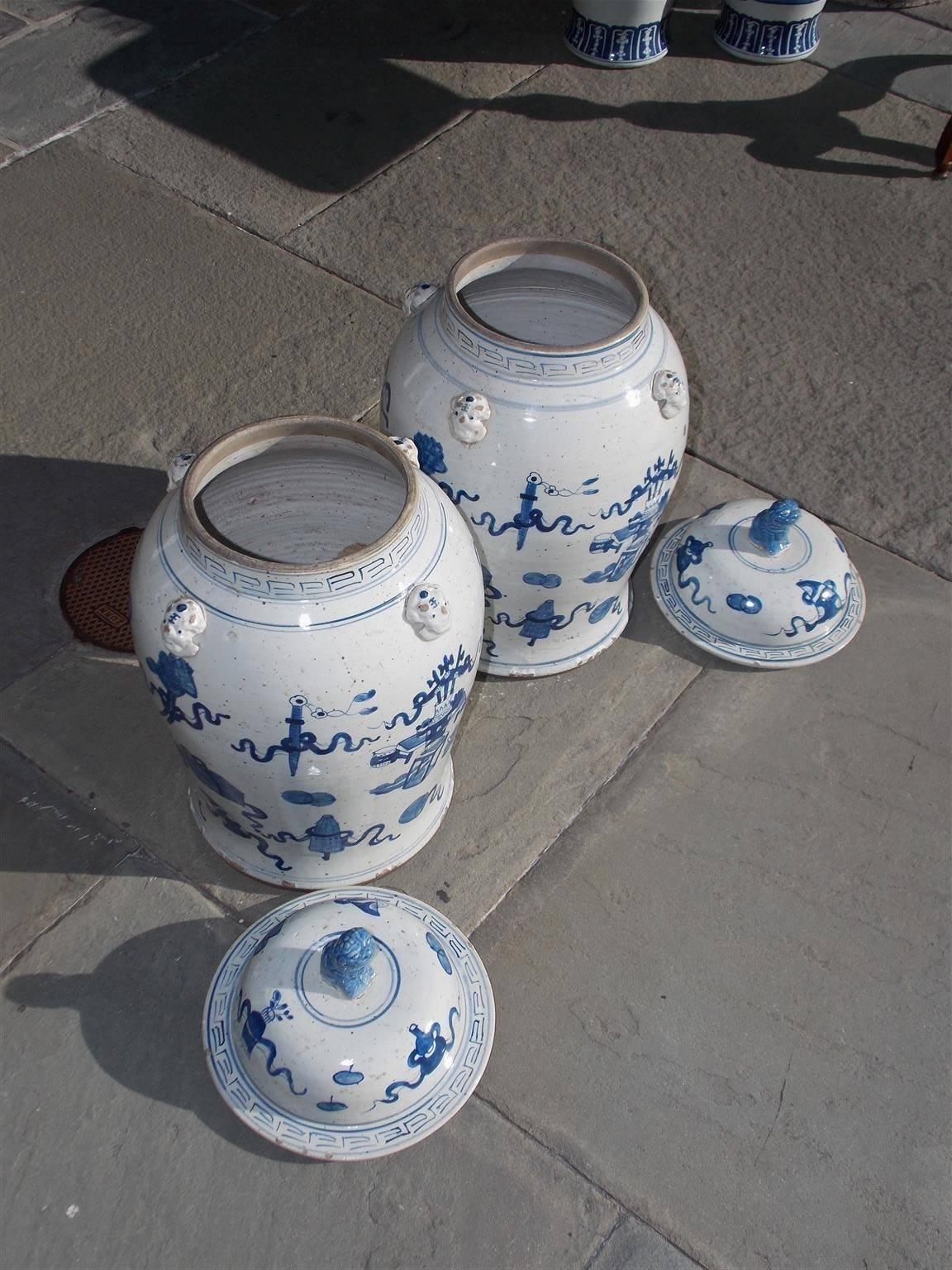 20th Century Pair of Chinese Porcelain Glazed Blue and White Foo Dog Temple Jars, 20th Cent. 